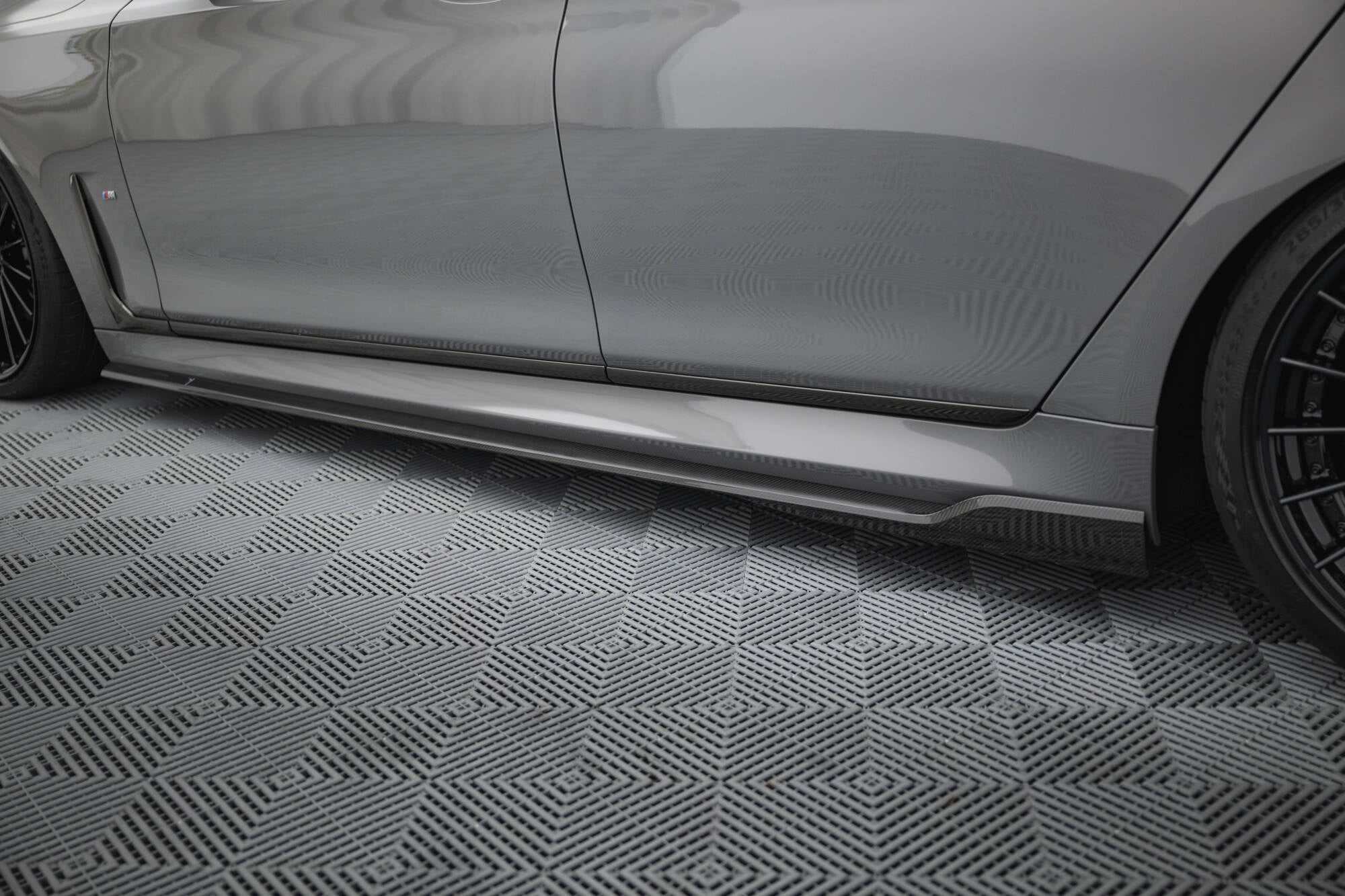 Maxton Design Set Of Prepreg Carbon Fiber Splitters para BMW 7 M-Pack G11 Facelift - imagen 7