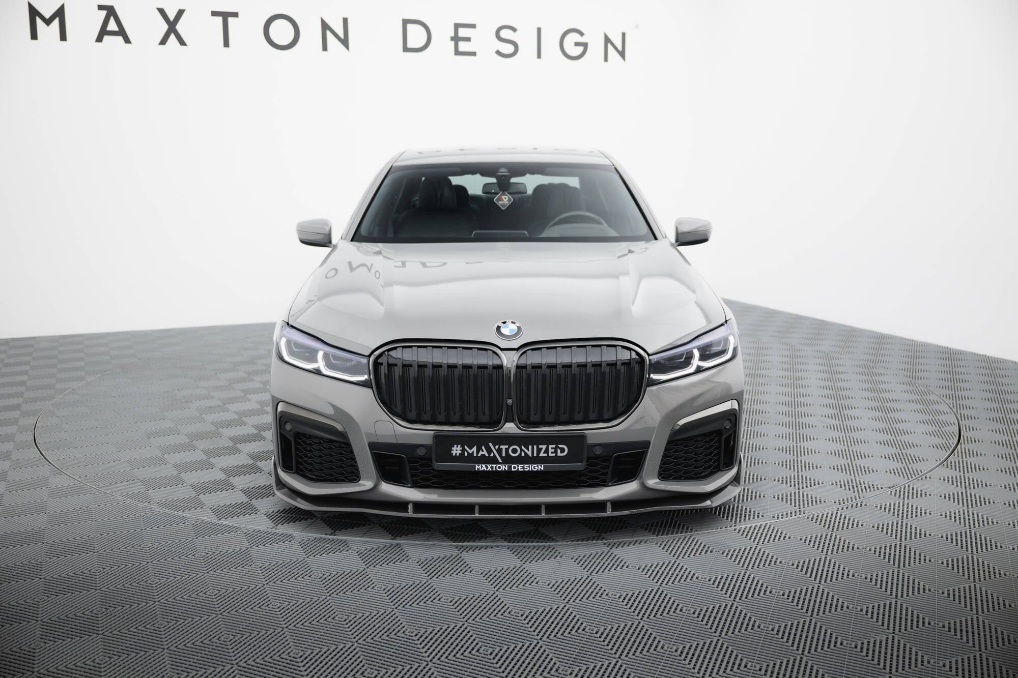 Maxton Design Set Of Prepreg Carbon Fiber Splitters para BMW 7 M-Pack G11 Facelift - imagen 2
