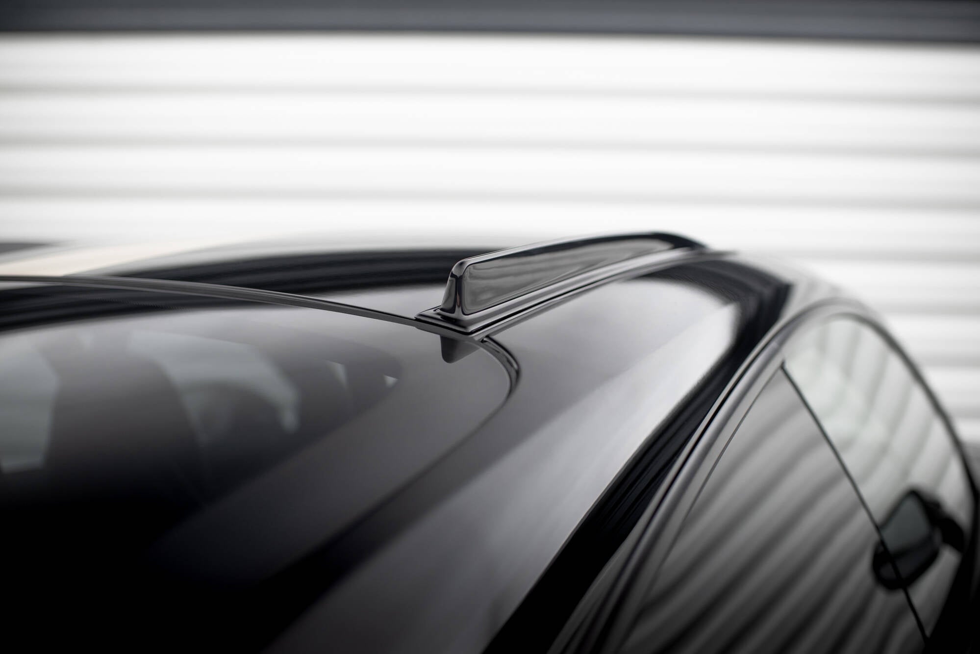 Maxton Design Short Roof Rails para Porsche 911 992 GT3 - imagen 2