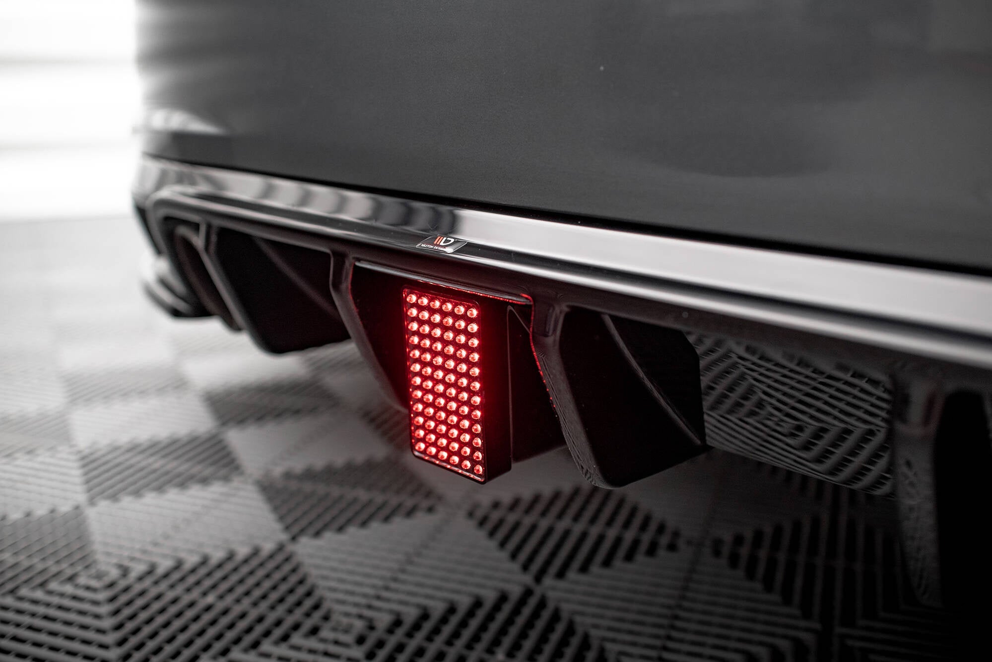 Maxton Design LED Stop Light para Audi TT S-Line 8S - imagen 2