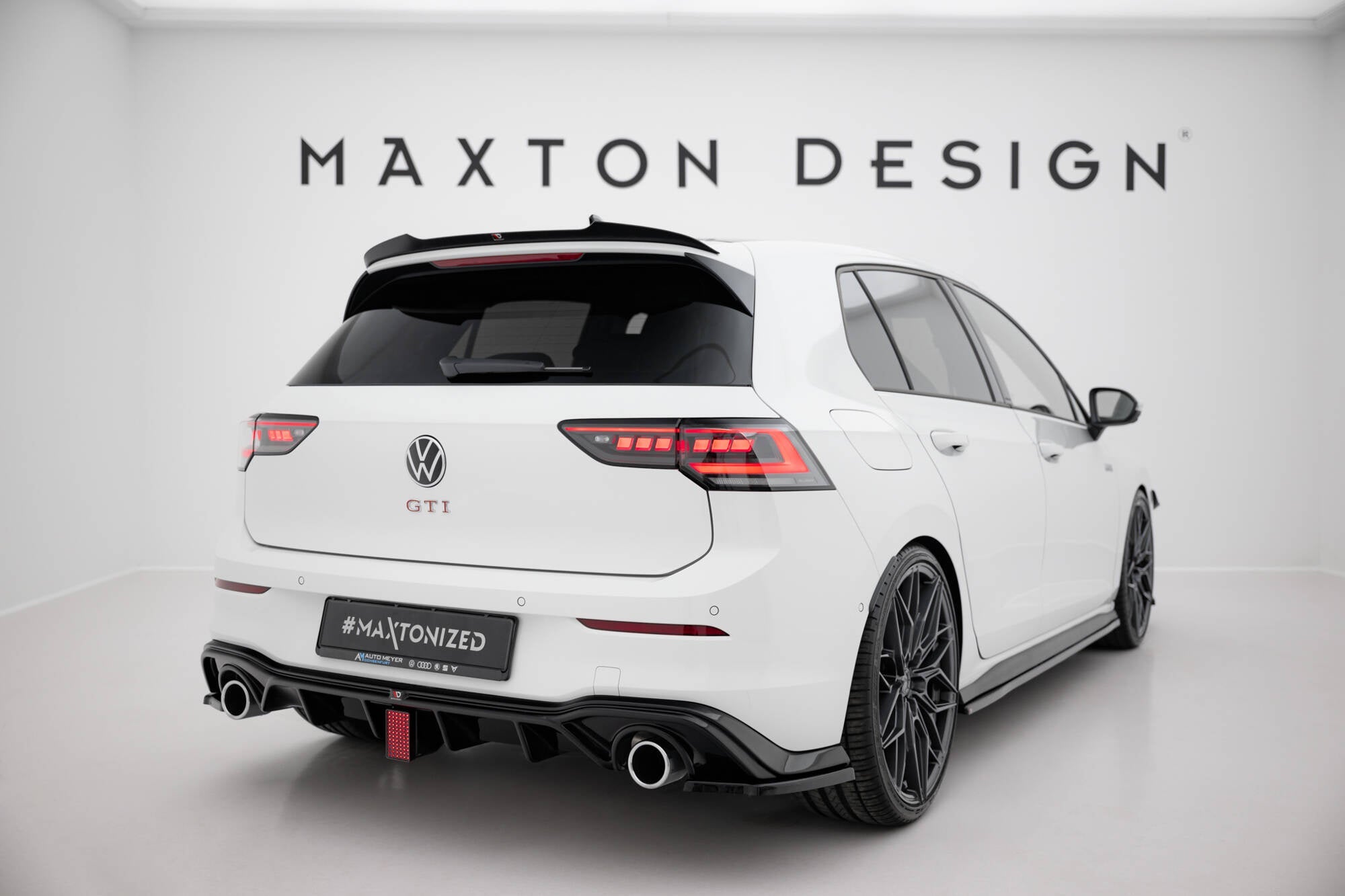 Maxton Design LED Stop Light para Volkswagen Golf GTI Mk8 - imagen 2