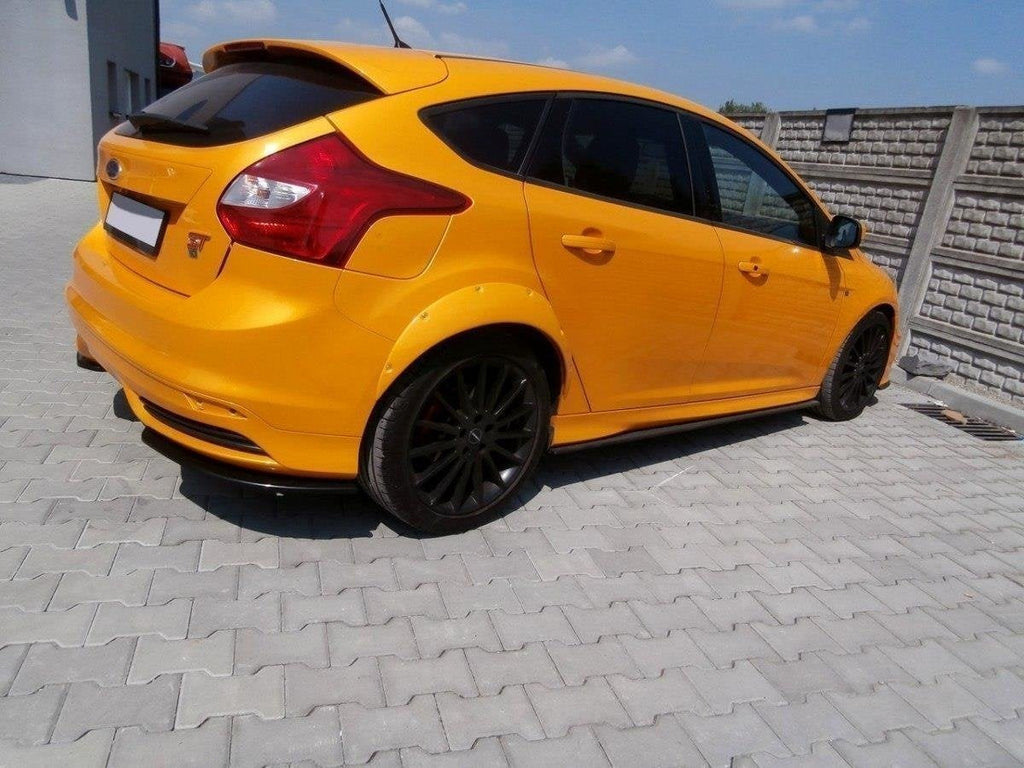 Maxton Design Fenders Extension para Ford Focus ST Mk3 - imagen 7