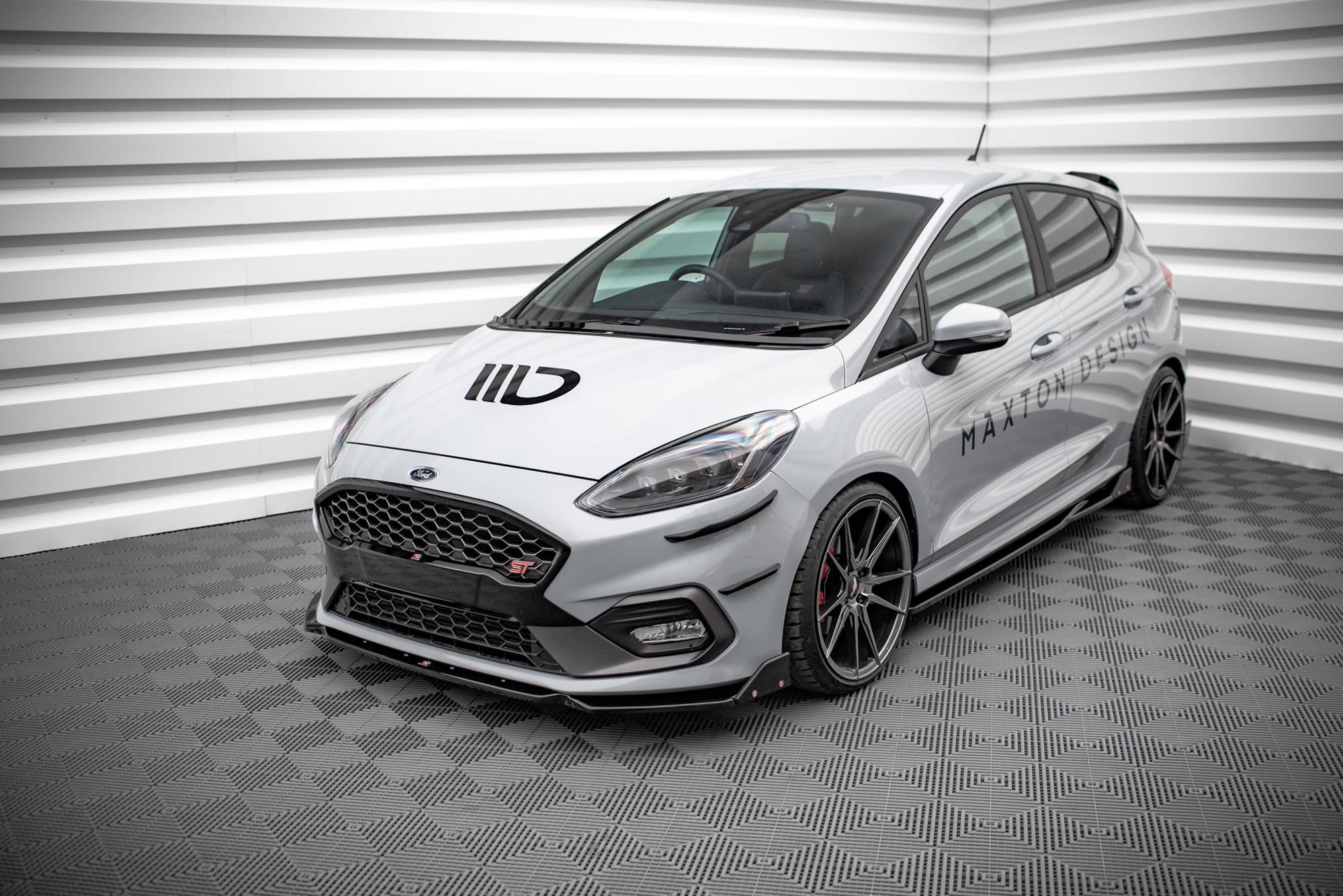 Maxton Design Bonnet Extension para Ford Fiesta Standard/ ST-Line/ ST - imagen 3