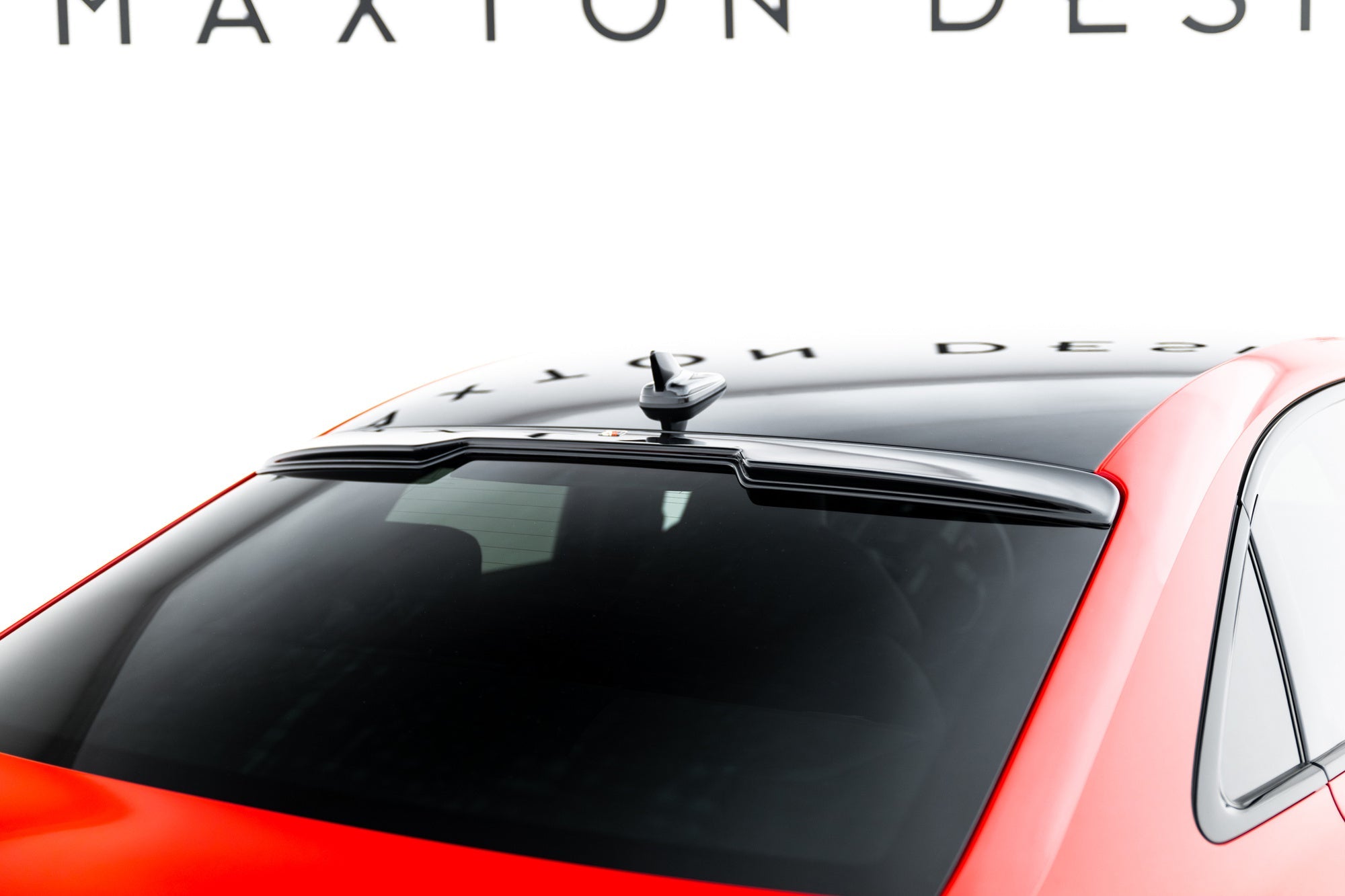 Maxton Design The Extension Of The Rear Window para Audi RS3 Sedan 8Y Facelift - imagen 3