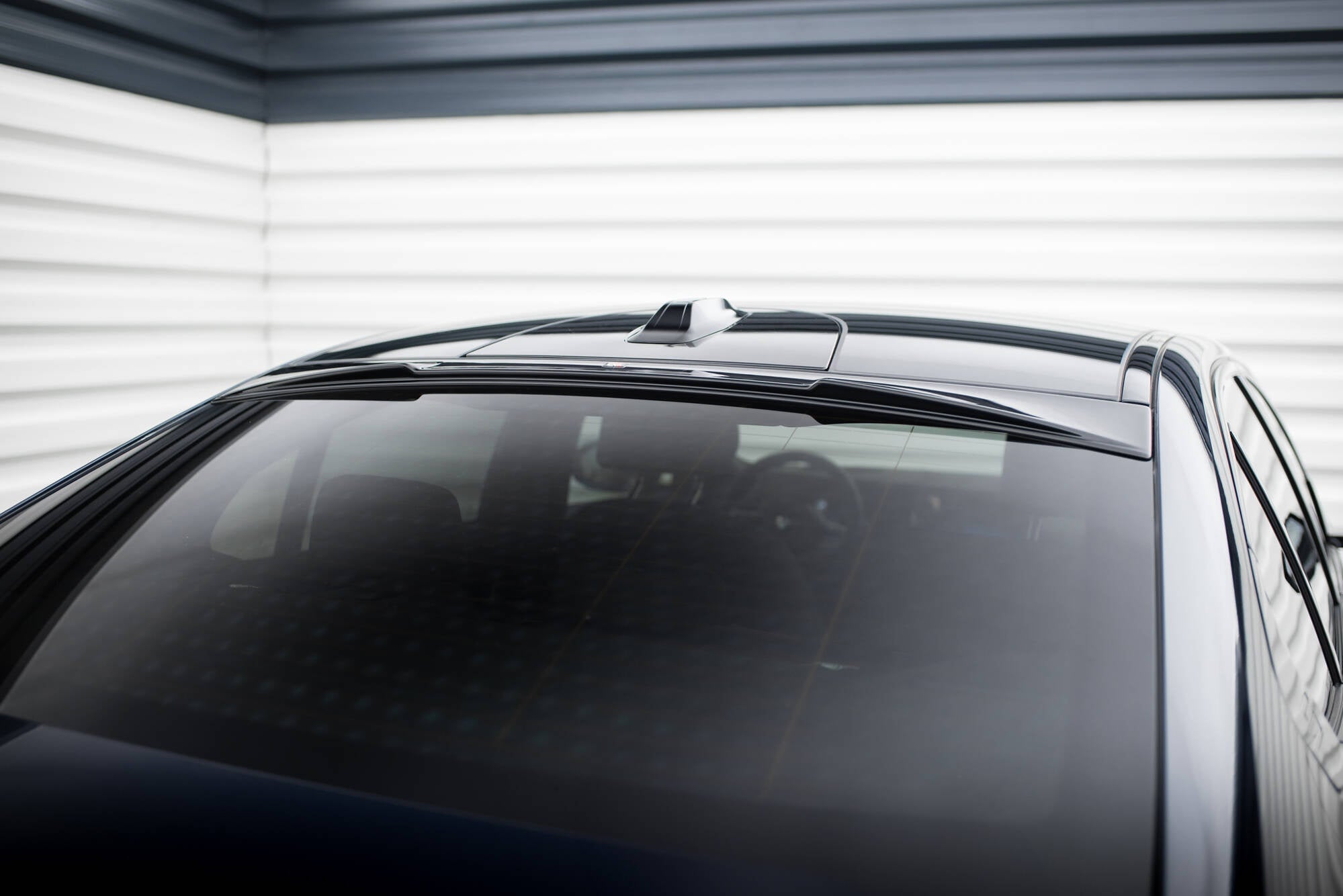 Maxton Design The Extension Of The Rear Window para BMW 5 / i5 M-Pack Sedan G60 - imagen 2