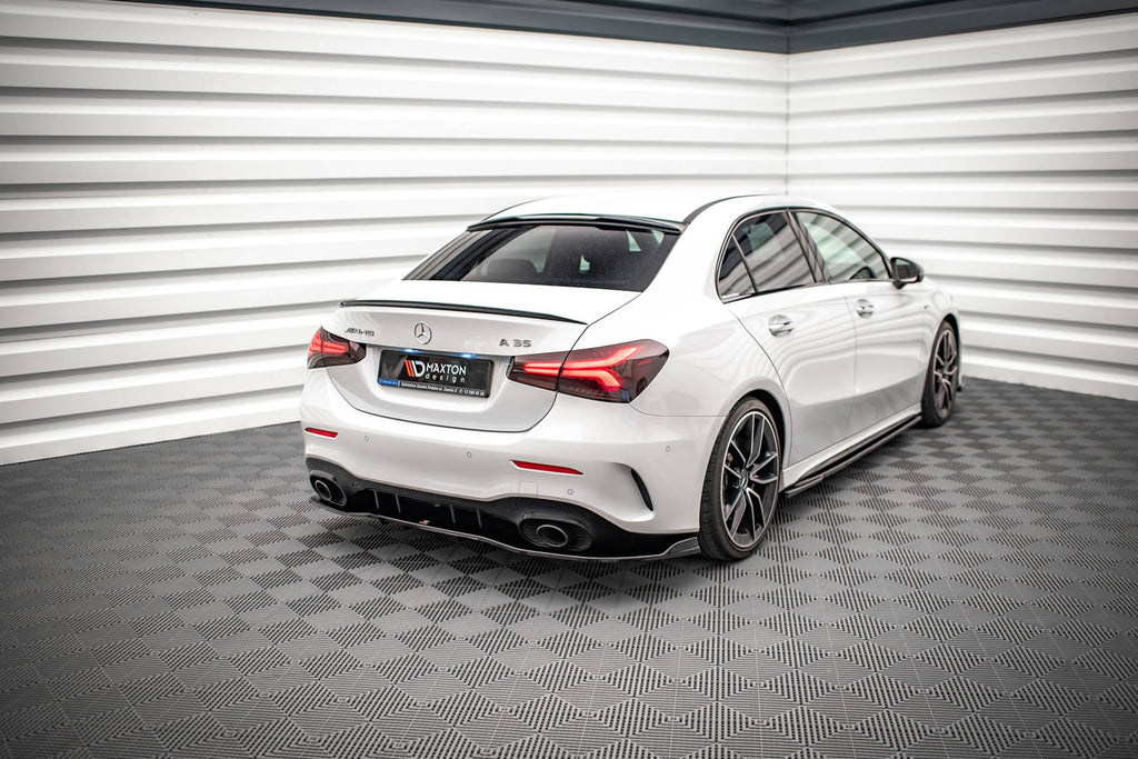 Maxton Design The Extension Of The Rear Window para Mercedes A AMG-Line / A35 Sedan V177 - imagen 2