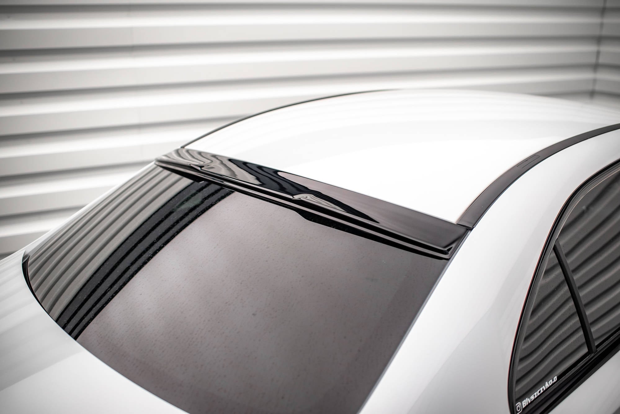 Maxton Design The Extension Of The Rear Window para Mercedes A AMG-Line / A35 Sedan V177 - imagen 3
