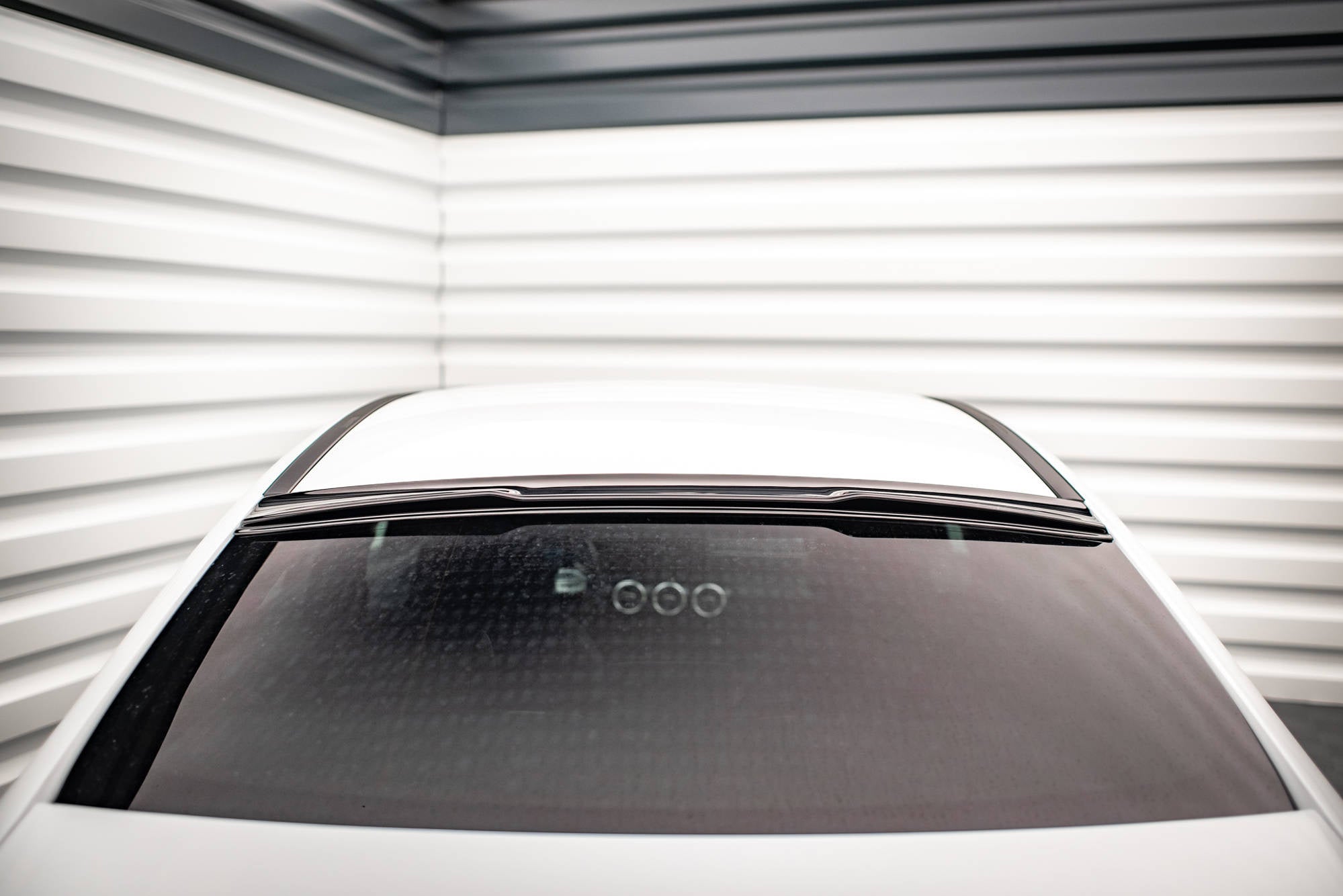 Maxton Design The Extension Of The Rear Window para Mercedes A AMG-Line / A35 Sedan V177 - imagen 1