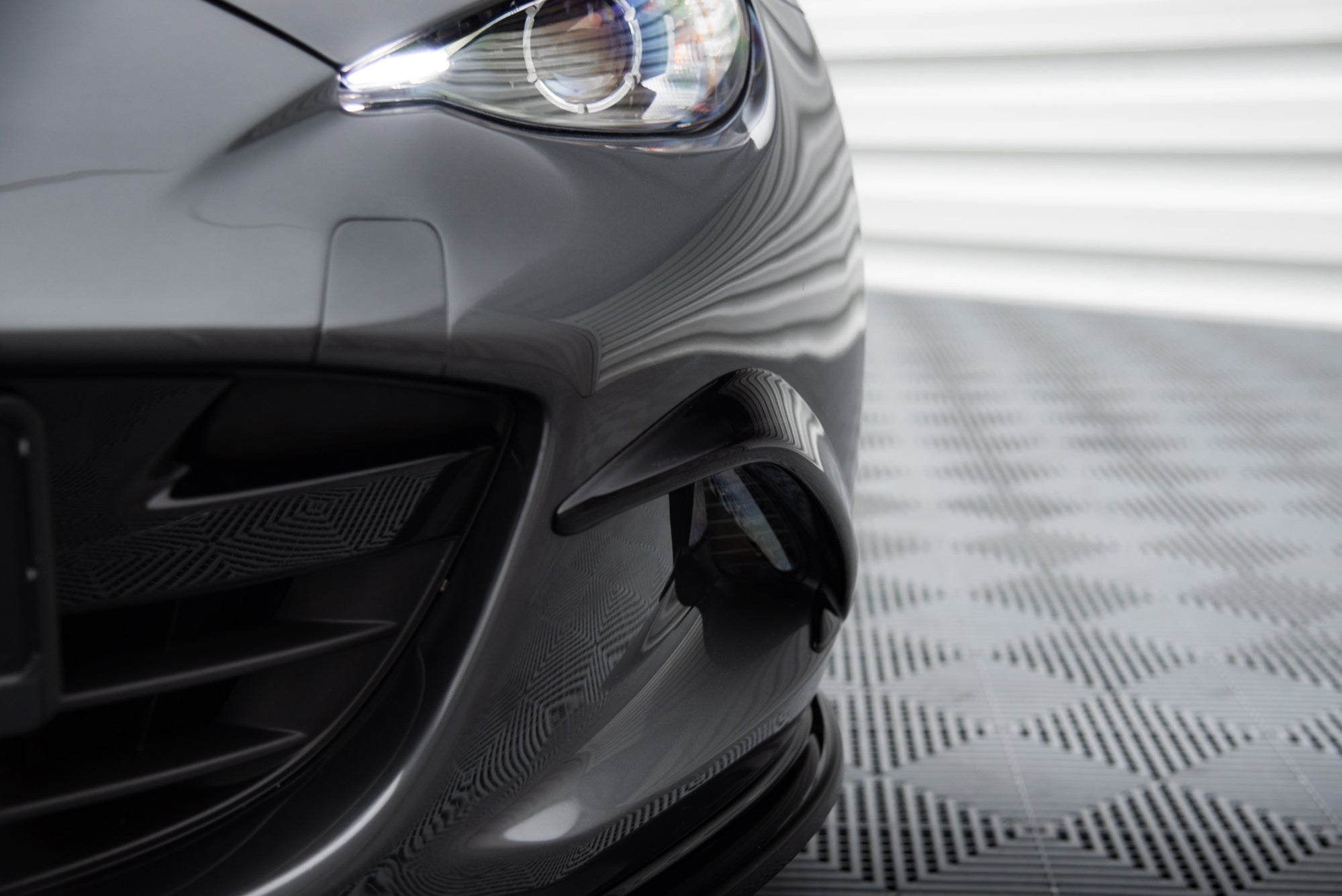 Maxton Design Frames For Lights para Mazda MX-5 ND (Mk4) - imagen 2