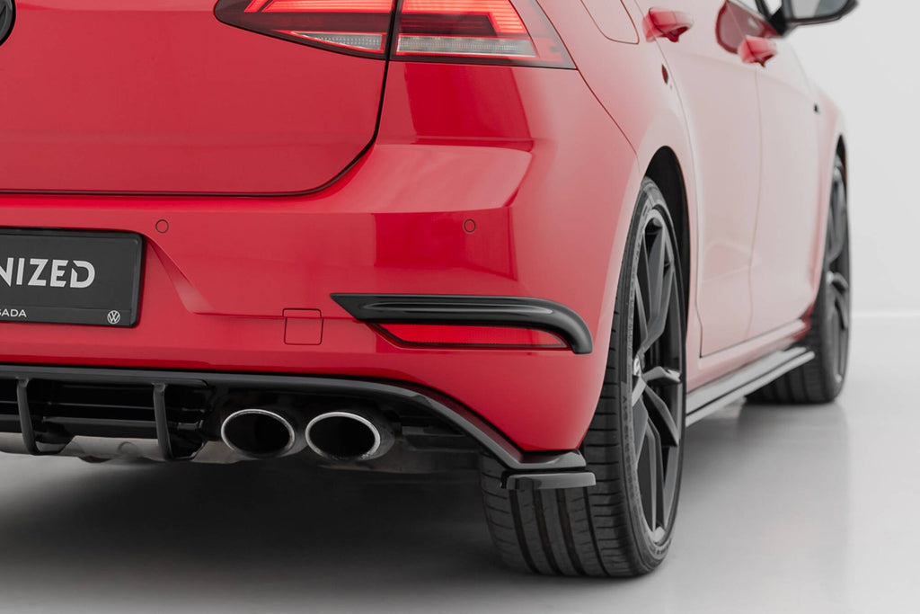 Maxton Design Rear Frames For Lights para Volkswagen Golf R / R-Line Mk7 Facelift - imagen 1