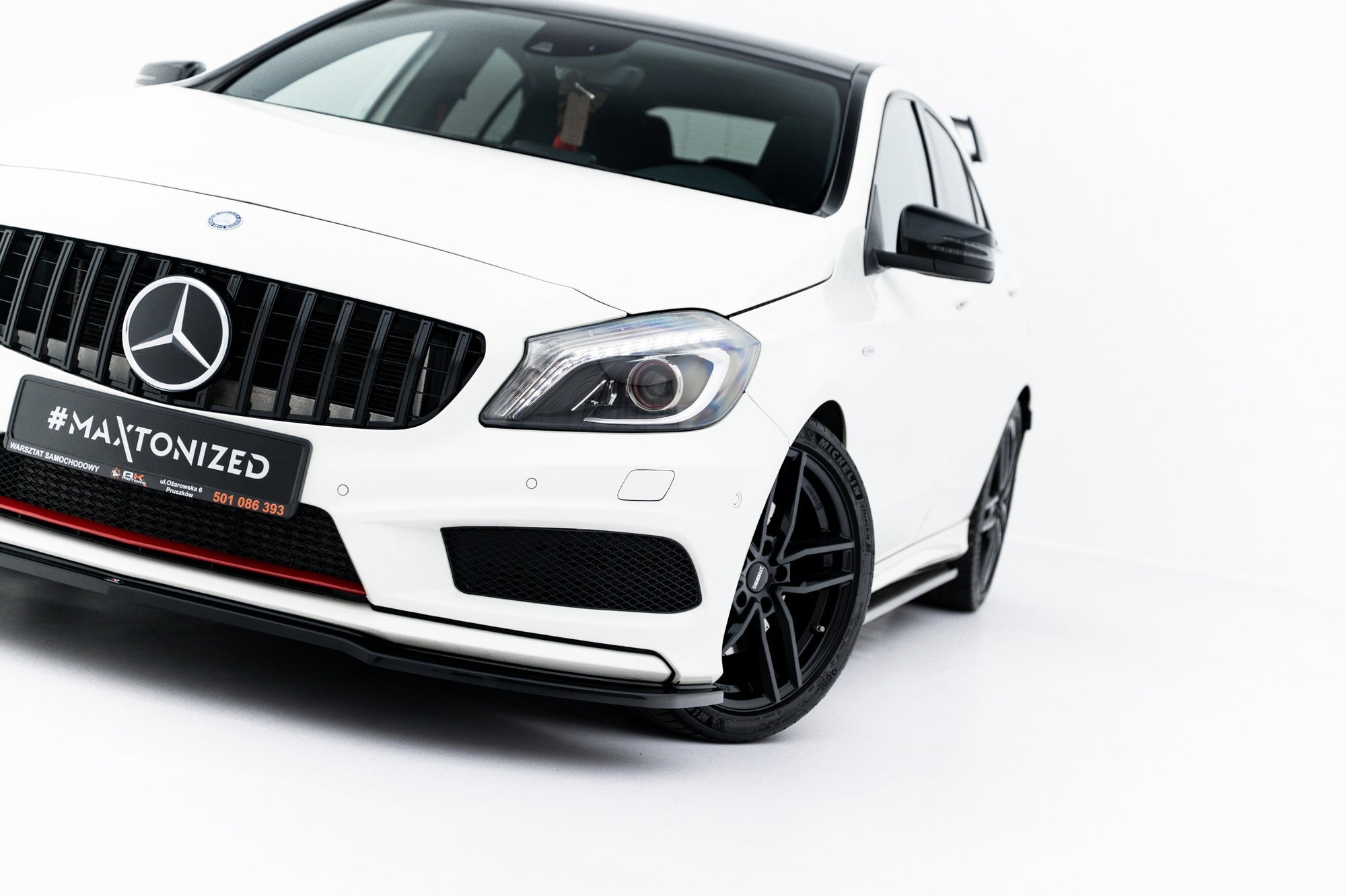 Maxton Design Splitter delantero para Mercedes-Benz W176 AMG-LINE - imagen 5