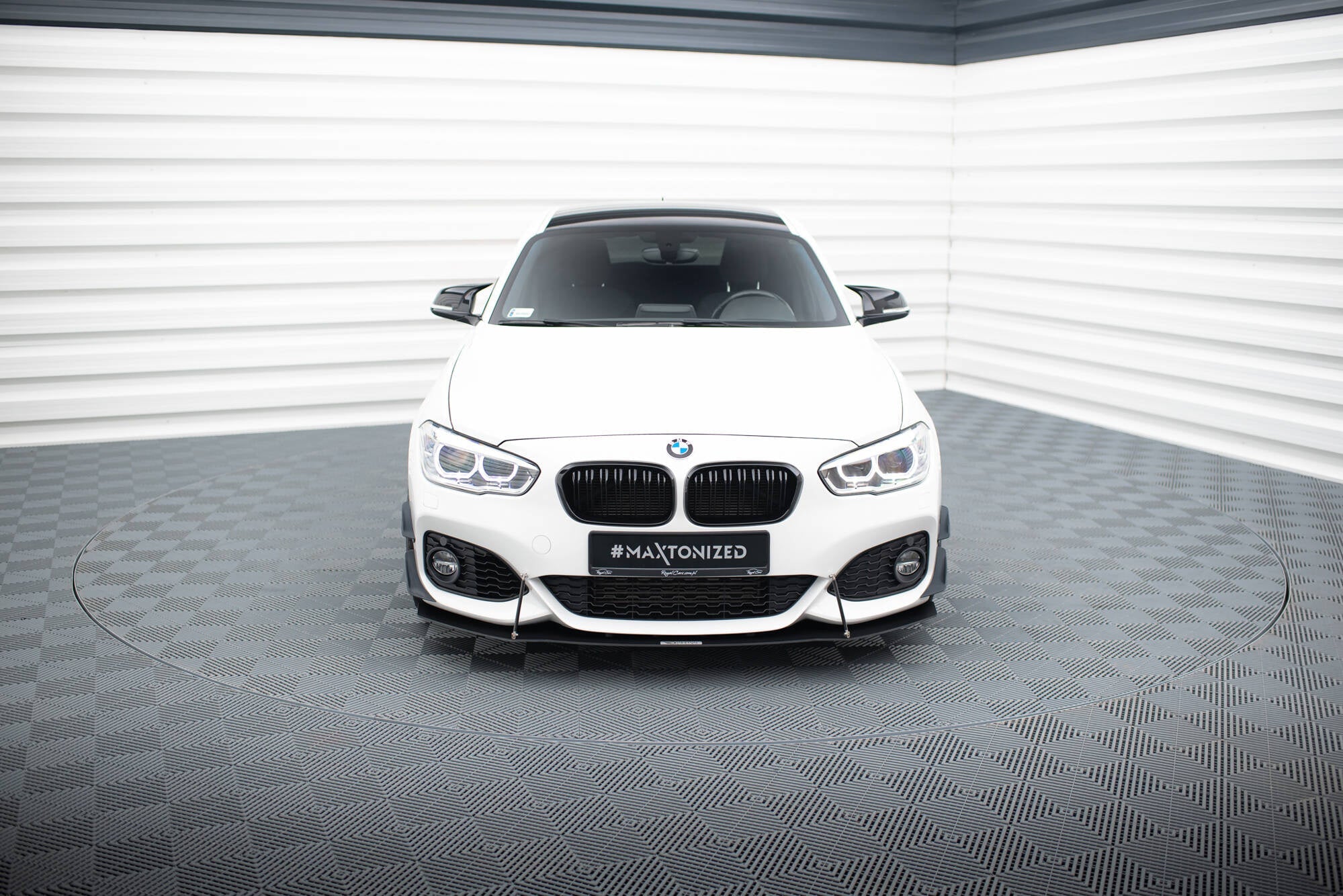 Maxton Design Front Racing Splitter V.1 para BMW 1 F20/F21 M-Power Facelift - imagen 2