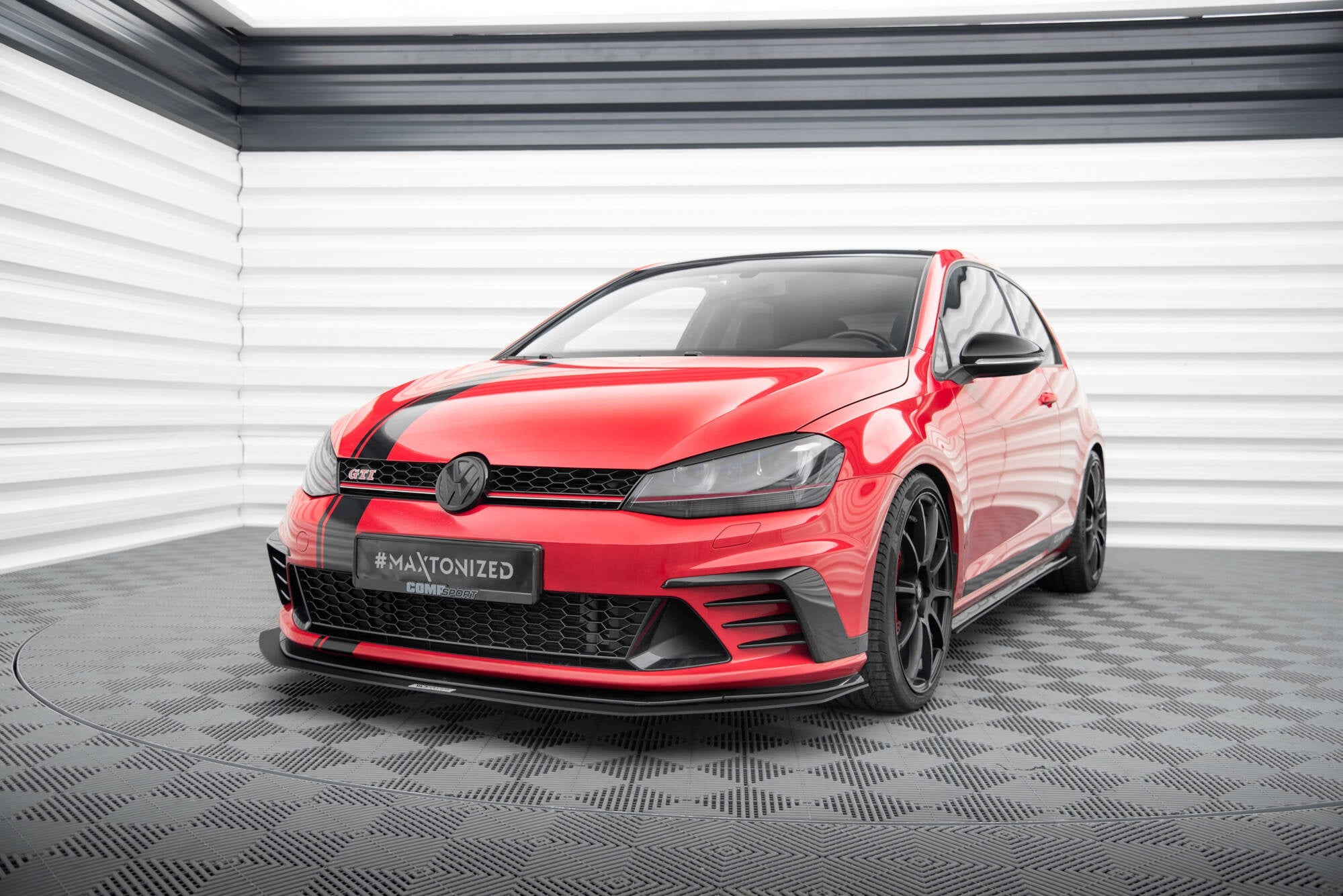 Maxton Design Front Racing Splitter para Volkswagen Golf Mk7 GTI Clubsport - imagen 3