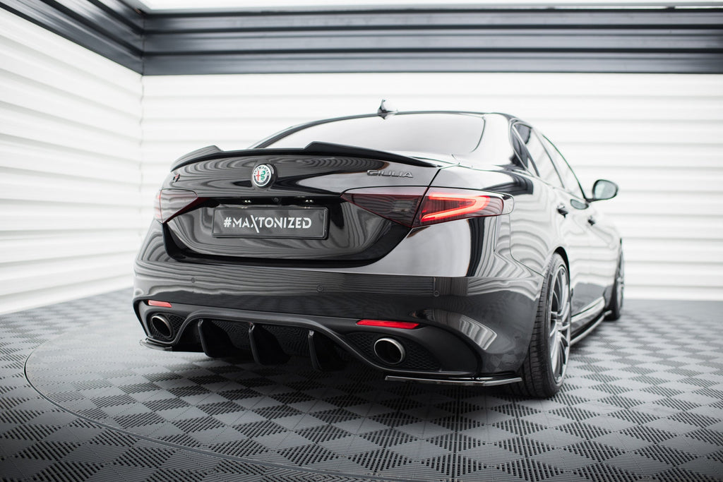 Maxton Design Splitters laterales traseros para Alfa Romeo Giulia Veloce - imagen 3