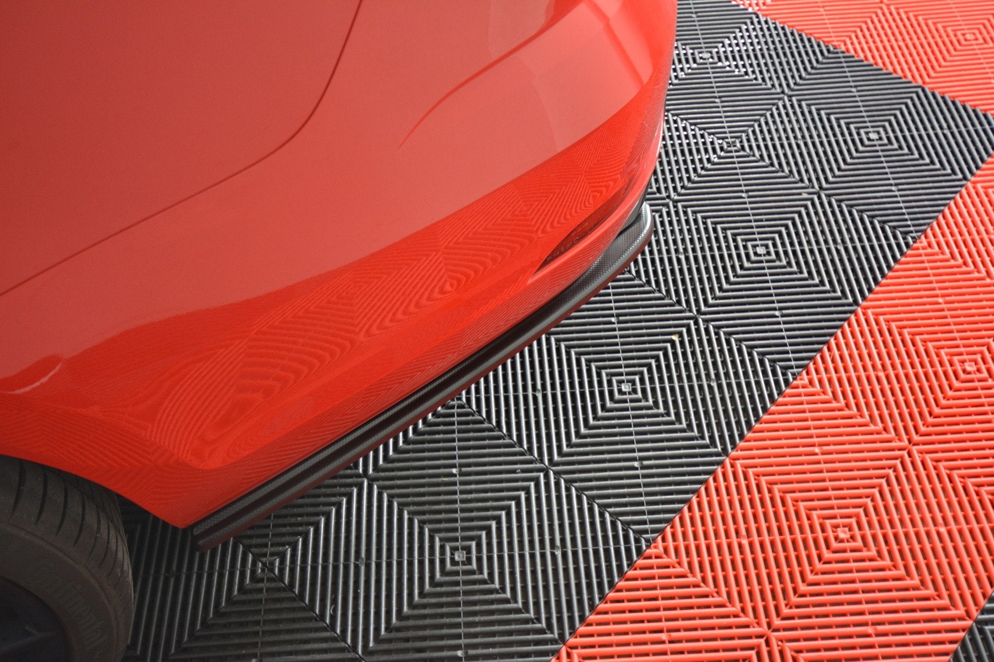 Maxton Design Splitters laterales traseros V.1 para Volkswagen Golf Mk7 R Variant Facelift - imagen 3