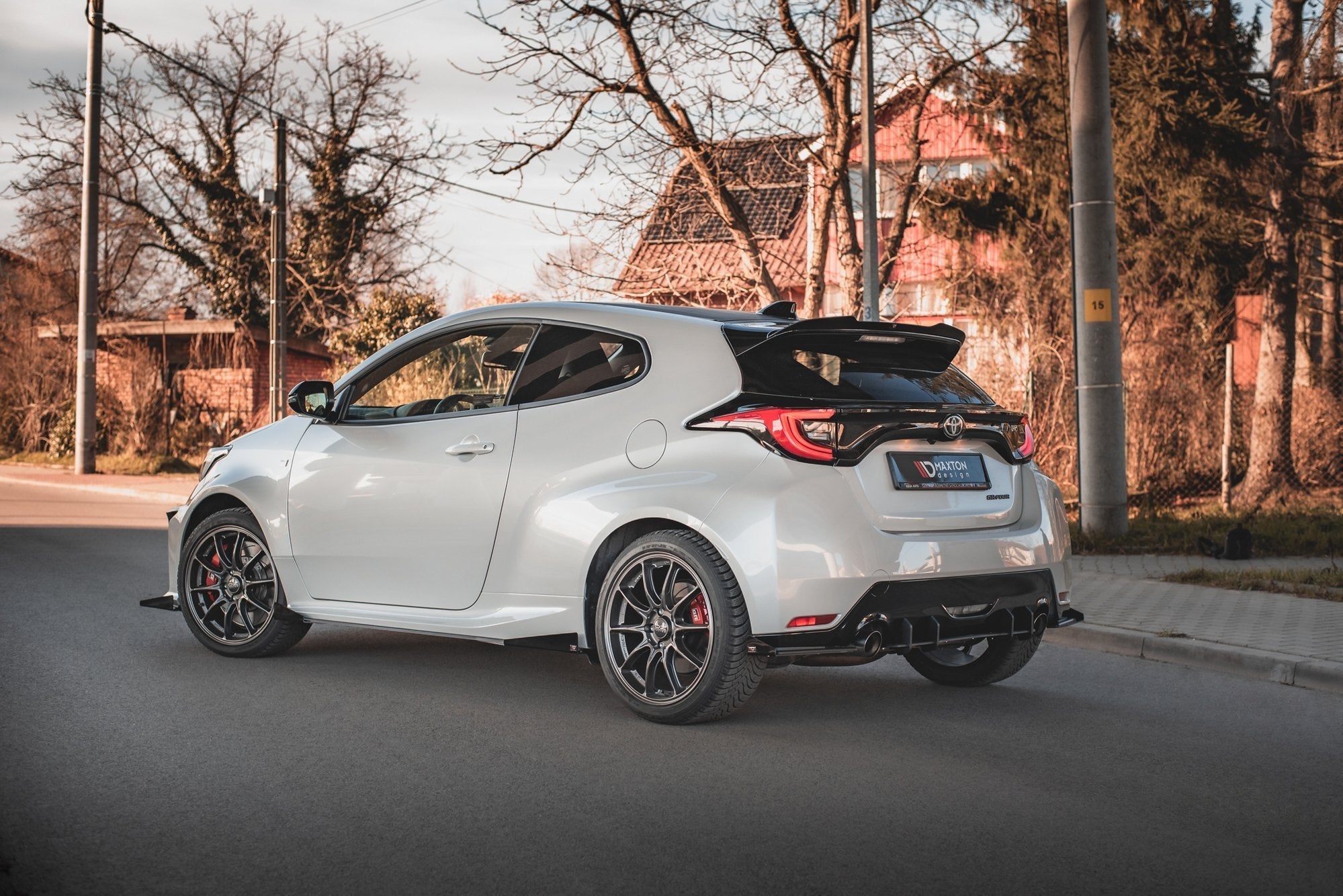 Maxton Design Side Flaps para Toyota GR Yaris Mk4 - imagen 4