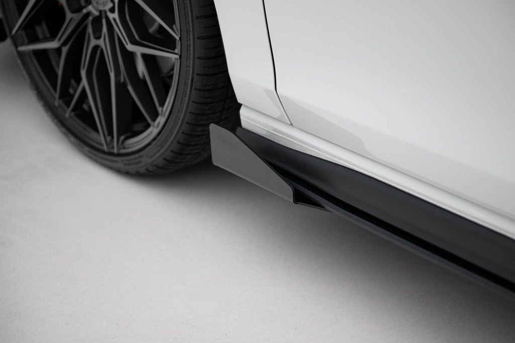 Maxton Design Side Flaps para Volkswagen Golf GTI / GTE / GTI Clubsport / R-Line Mk8 - imagen 4