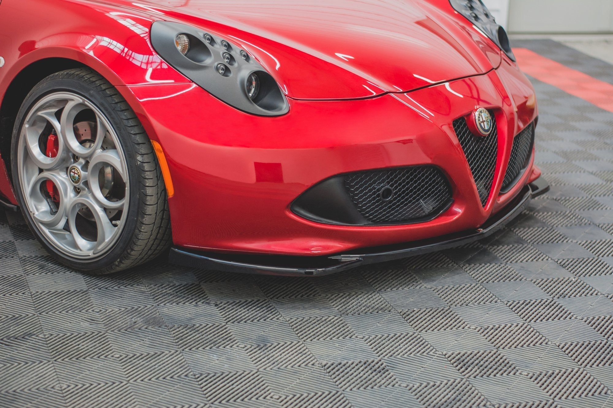 Maxton Design Splitter delantero para Alfa Romeo 4C - imagen 2