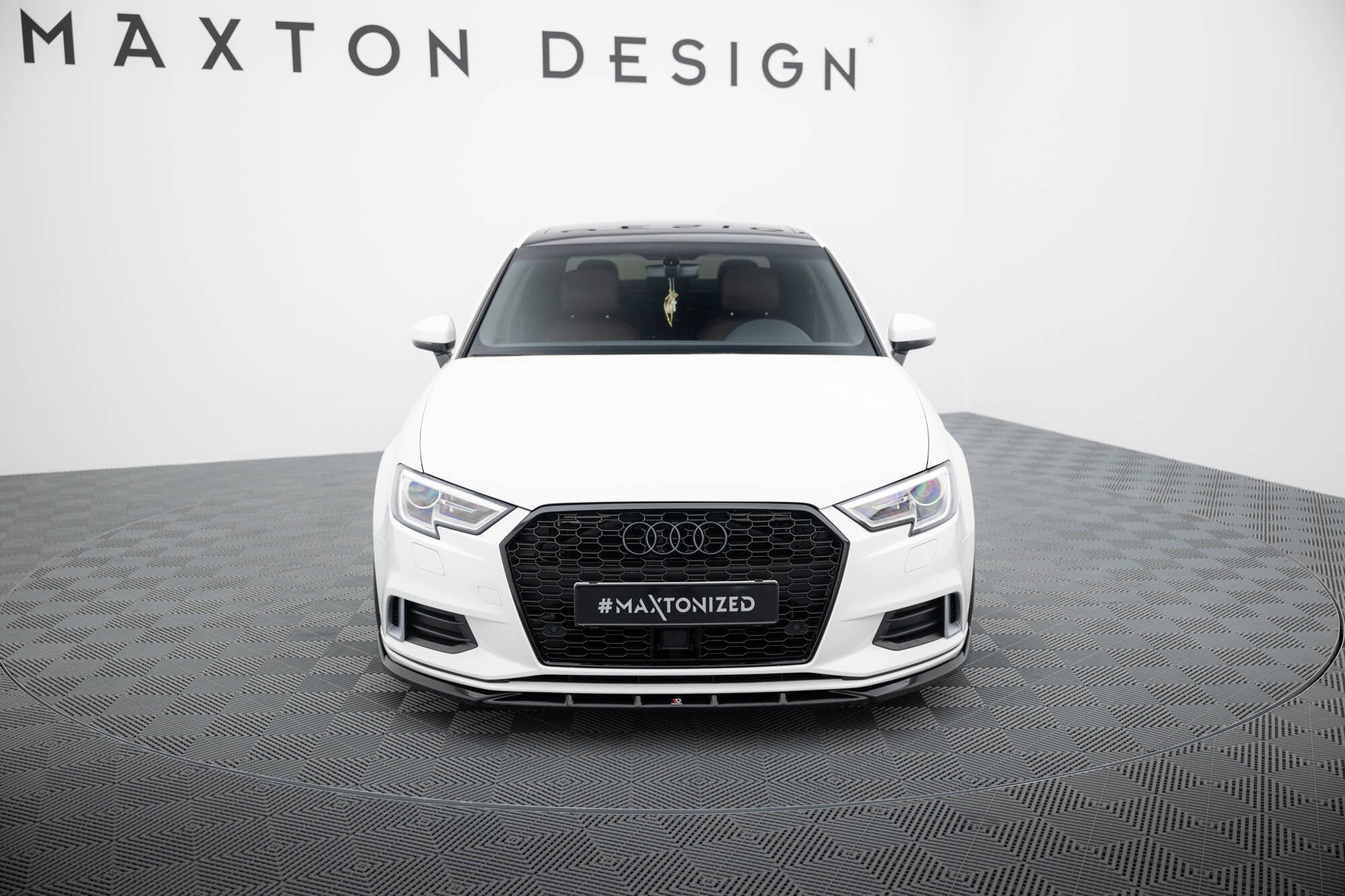 Maxton Design Splitter delantero para Audi A3 Sedan 8V Facelift - imagen 2