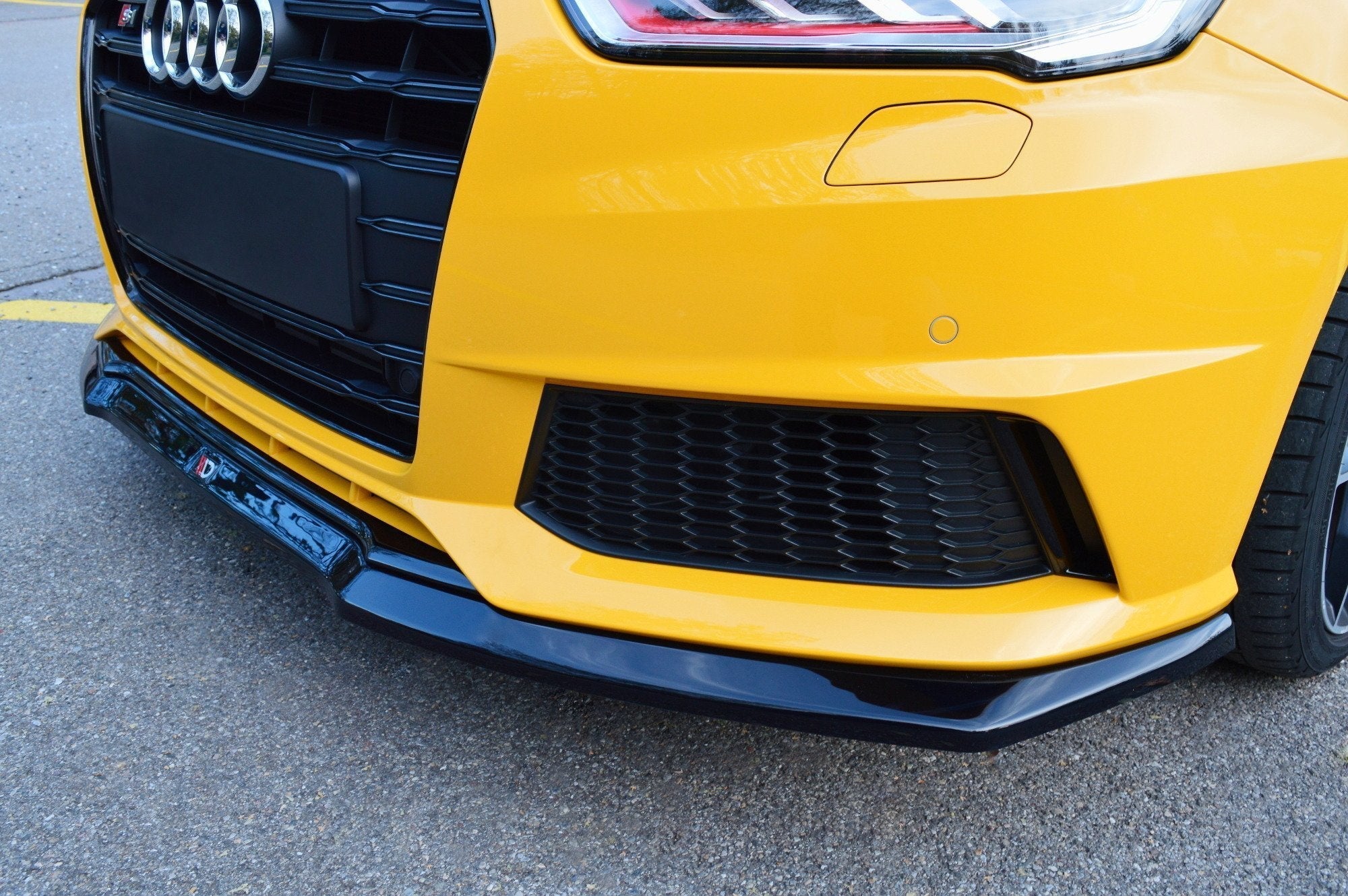 Maxton Design Splitter delantero para Audi S1 8X - imagen 3