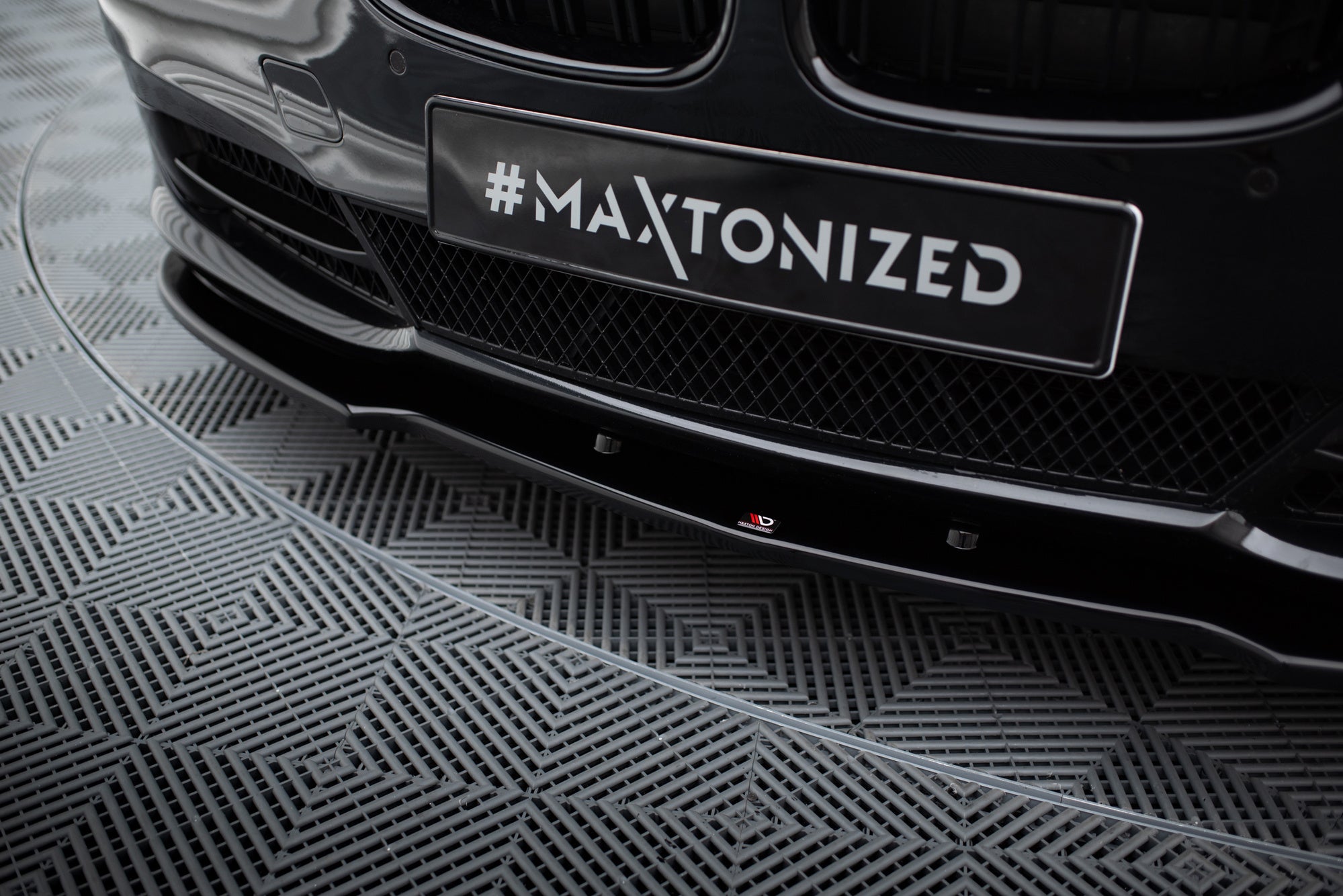 Maxton Design Splitter delantero para BMW 5 GT F07 - imagen 2
