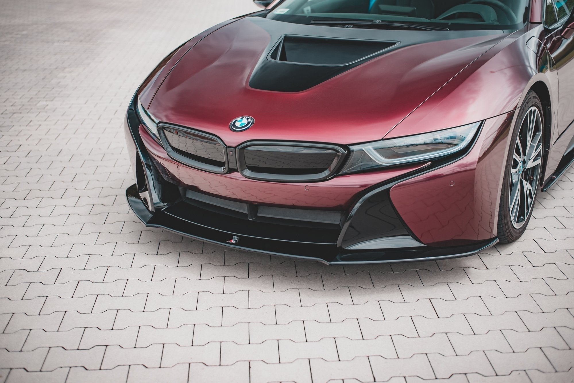 Maxton Design Splitter delantero para BMW i8 - imagen 1