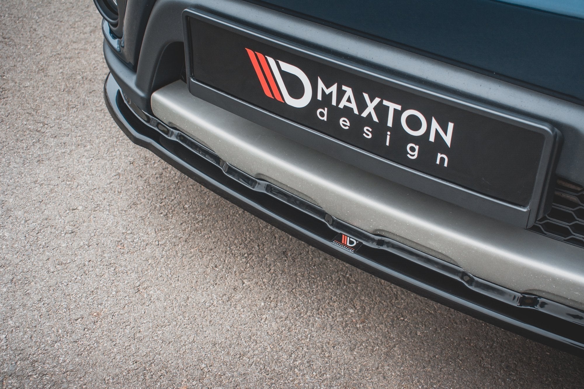 Maxton Design Splitter delantero para Fiat Freemont - imagen 3