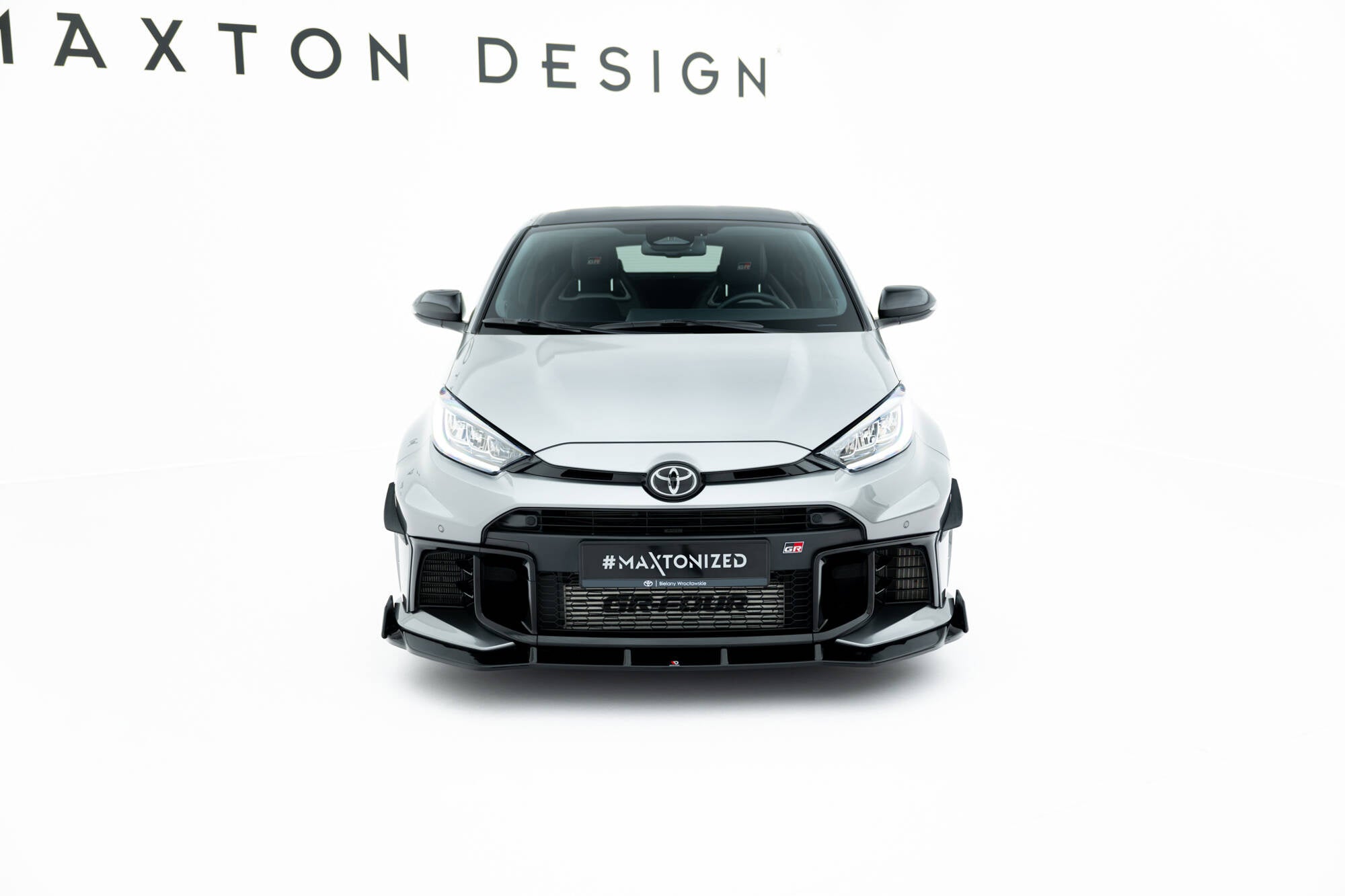 Maxton Design Splitter delantero V.1 + Flaps para Toyota GR Yaris Mk4 Facelift - imagen 2