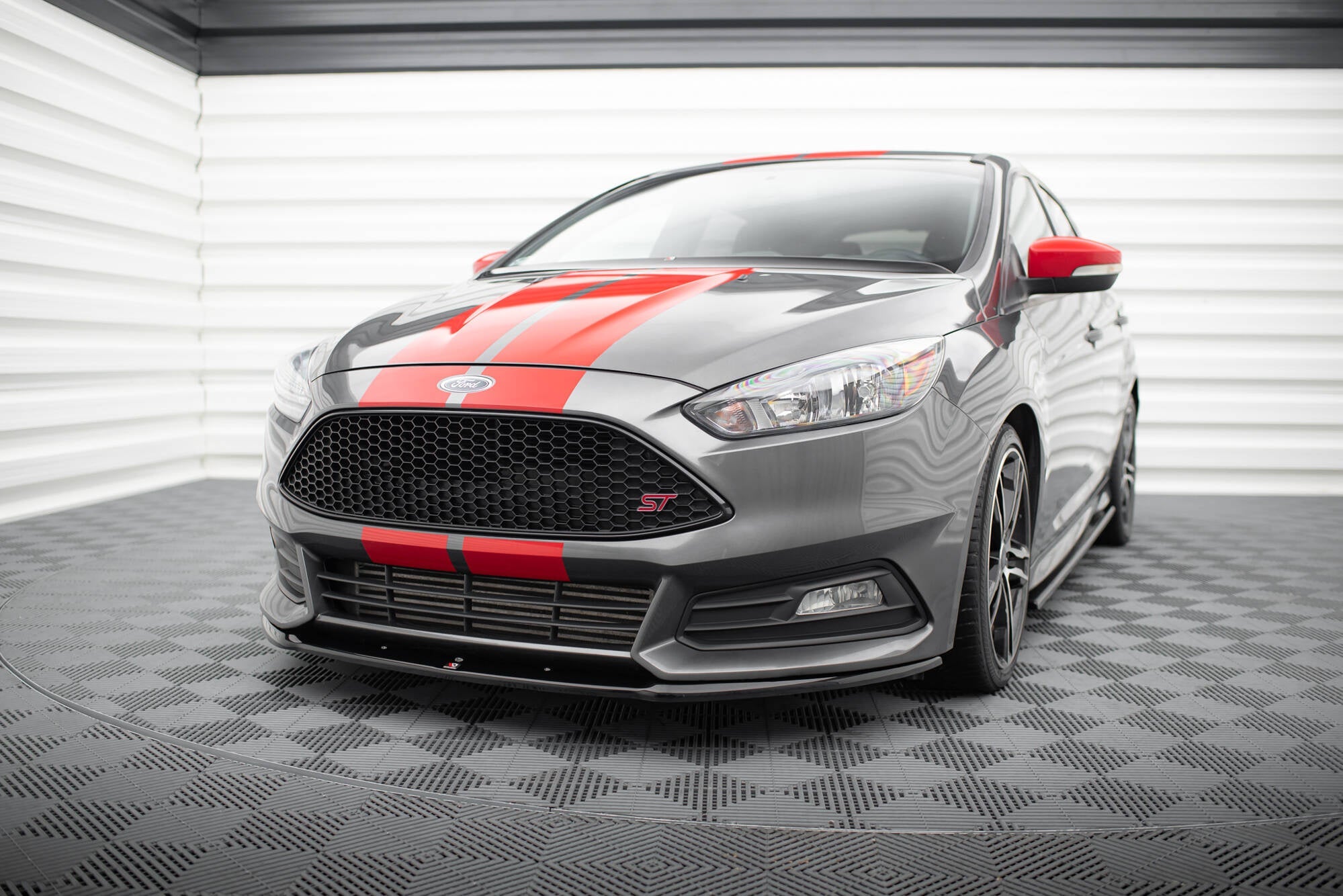 Maxton Design Splitter delantero para Ford Focus ST Mk3 Facelift (Cupra) - imagen 1
