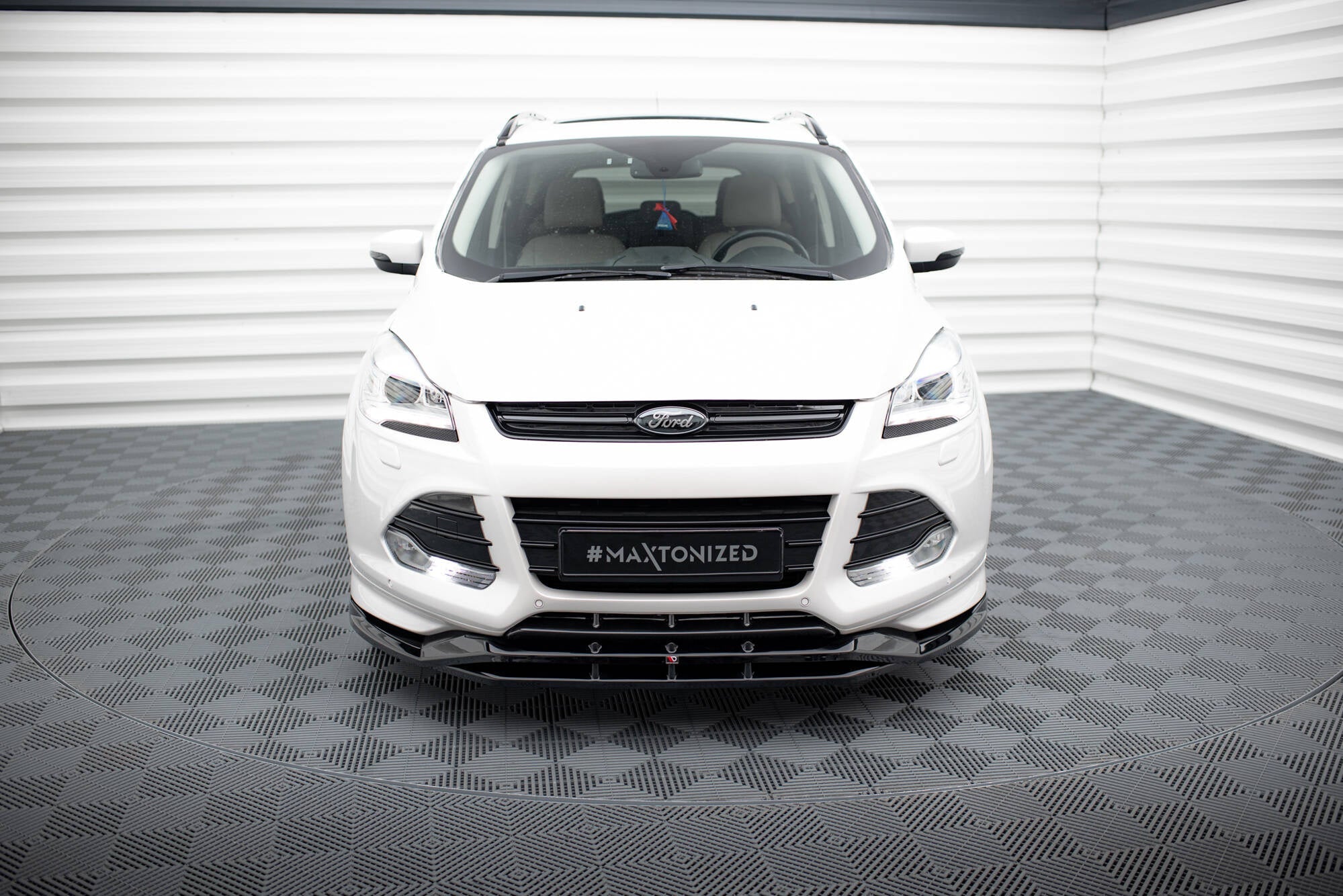 Maxton Design Splitter delantero para Ford Kuga ST-Line Mk2 - imagen 2