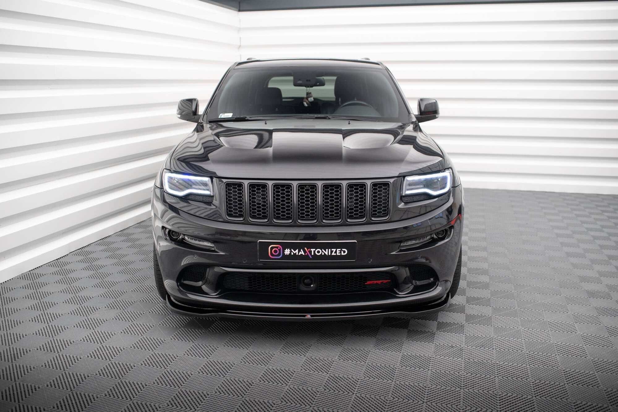 Maxton Design Splitter delantero para Jeep Grand Cherokee SRT WK2 Facelift - imagen 2