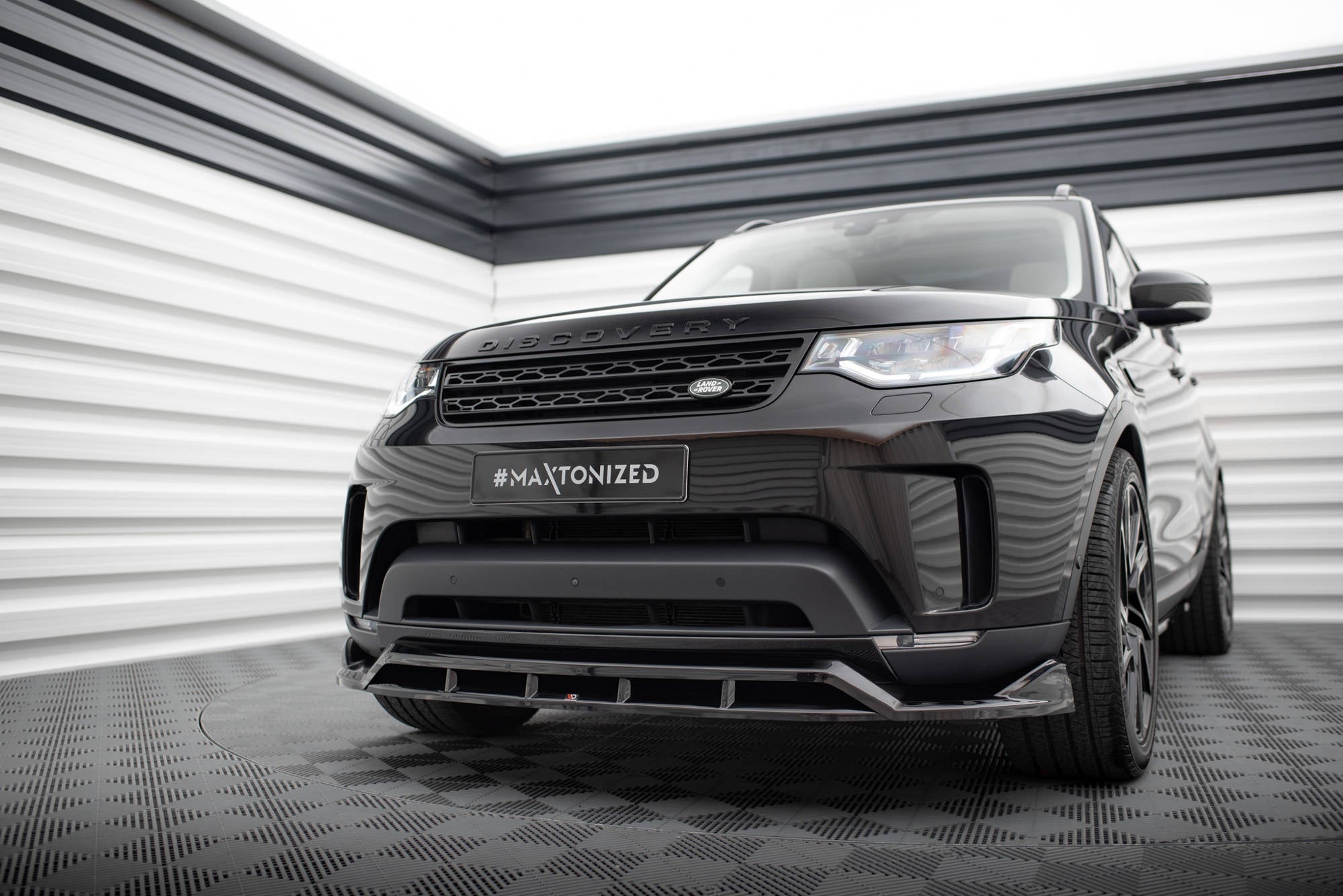 Maxton Design Splitter delantero para Land Rover Discovery HSE Mk5 - imagen 1