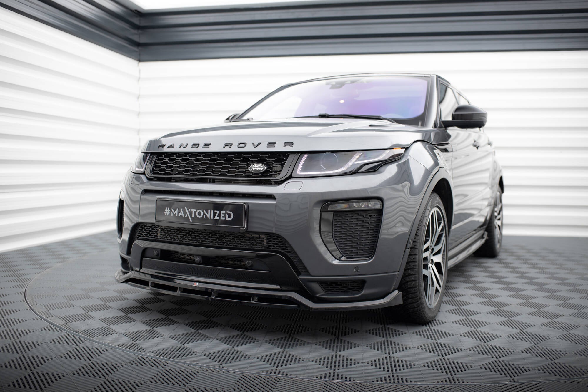 Maxton Design Splitter delantero para Land Rover Range Rover Evoque HSE Dynamic Mk1 Facelift - imagen 1