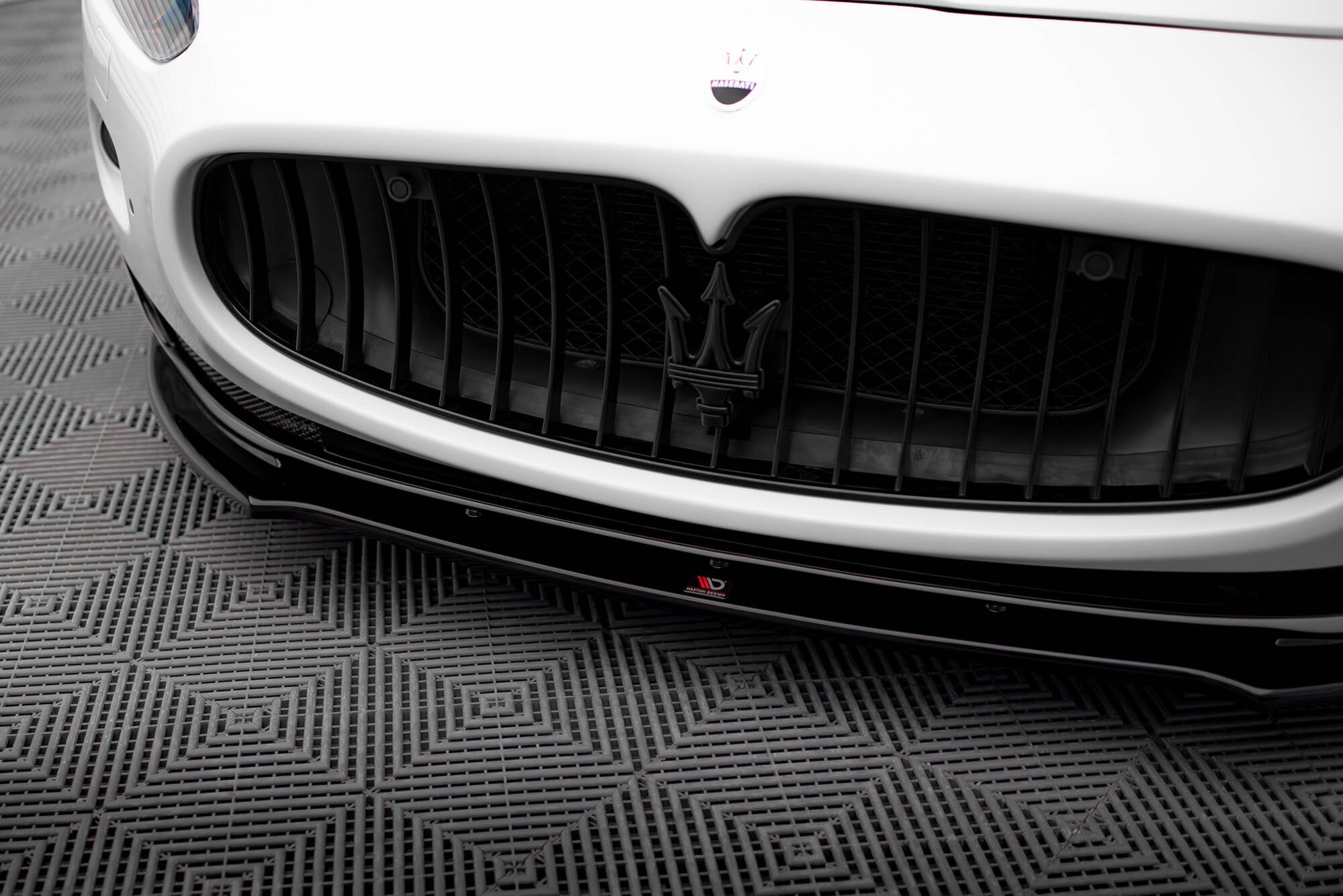 Maxton Design Splitter delantero para Maserati Granturismo Mk1 - imagen 3