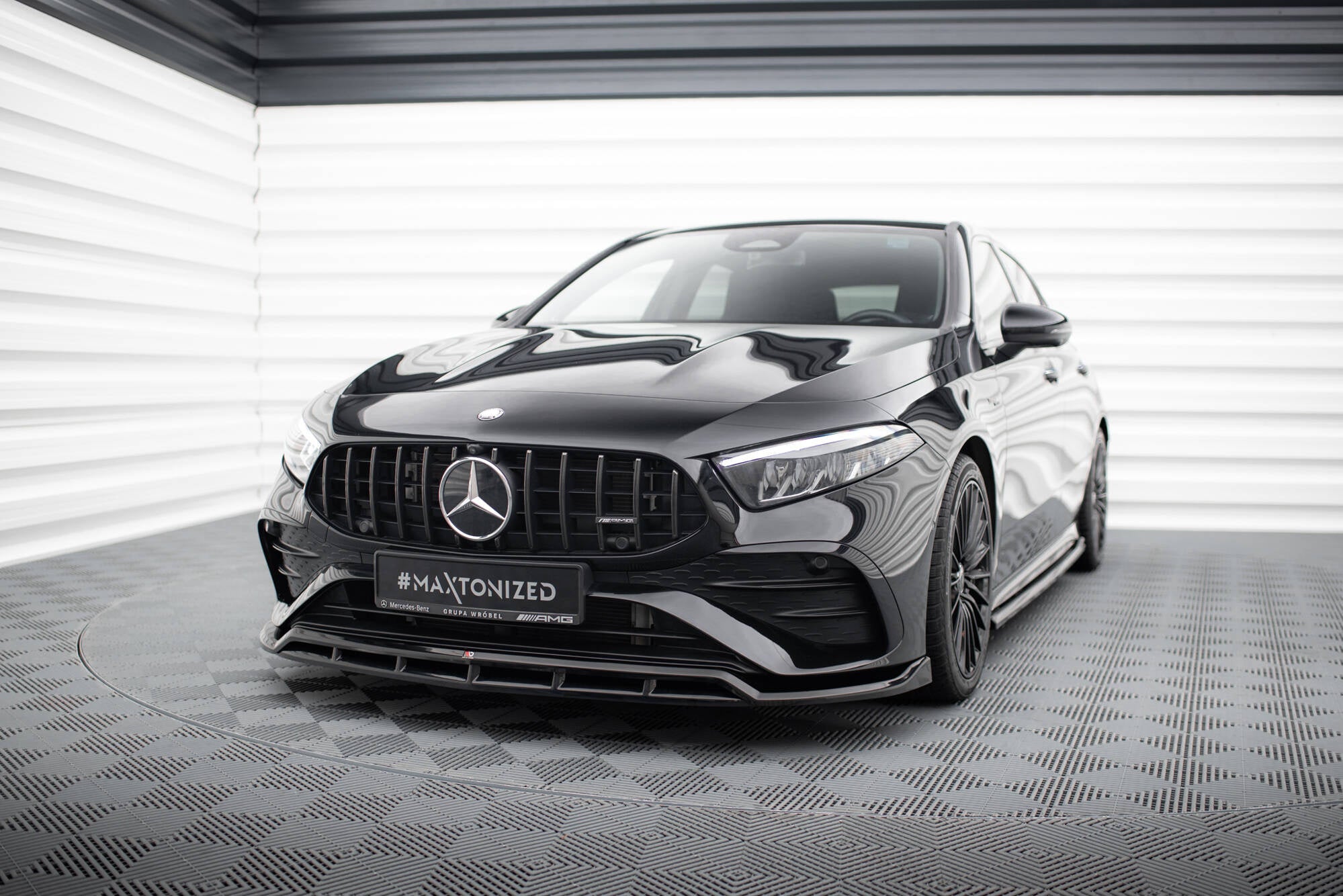 Maxton Design Splitter delantero para Mercedes-AMG A35 / A AMG-Line W177 Facelift - imagen 1