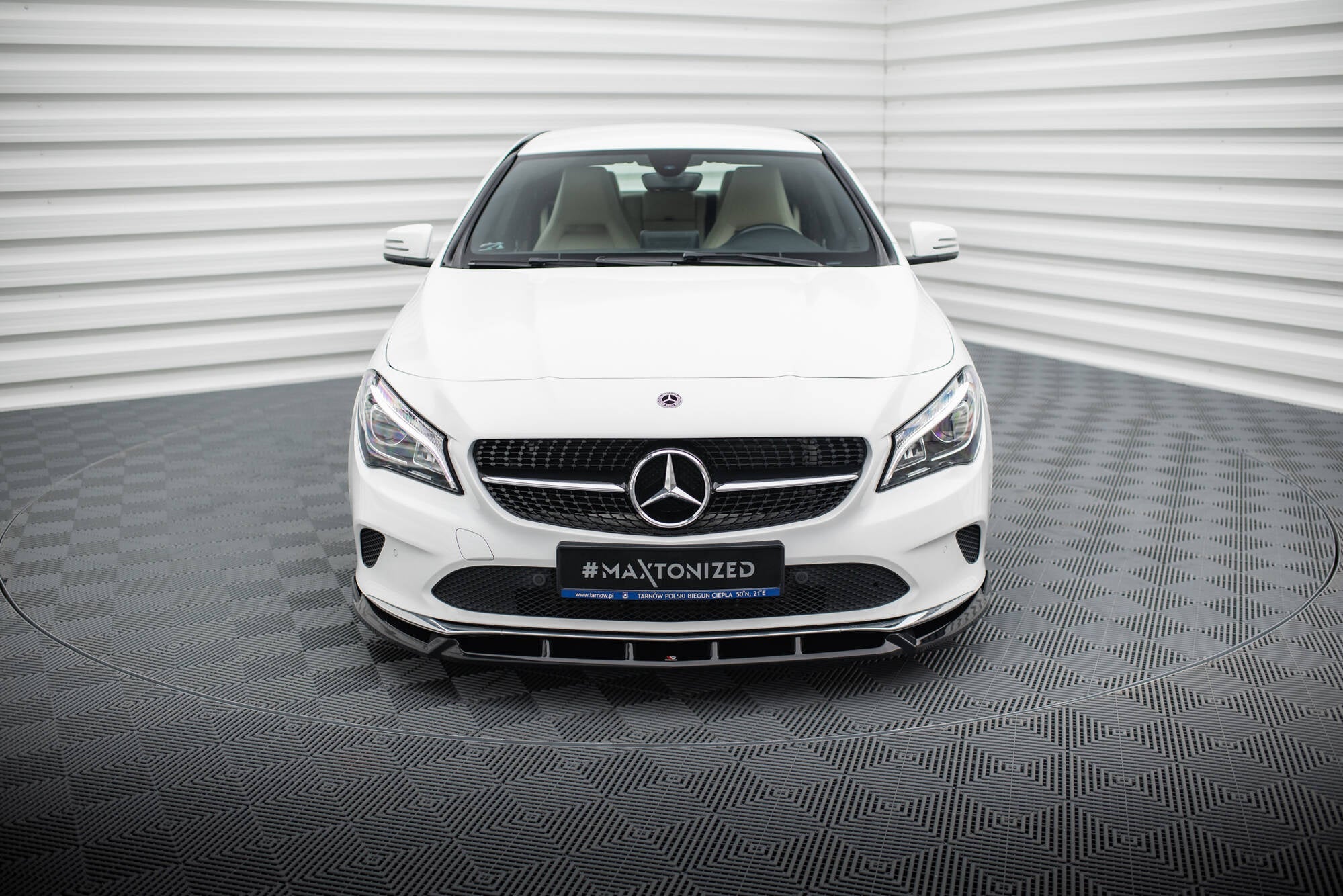 Maxton Design Splitter delantero para Mercedes-Benz CLA C117 Facelift - imagen 2