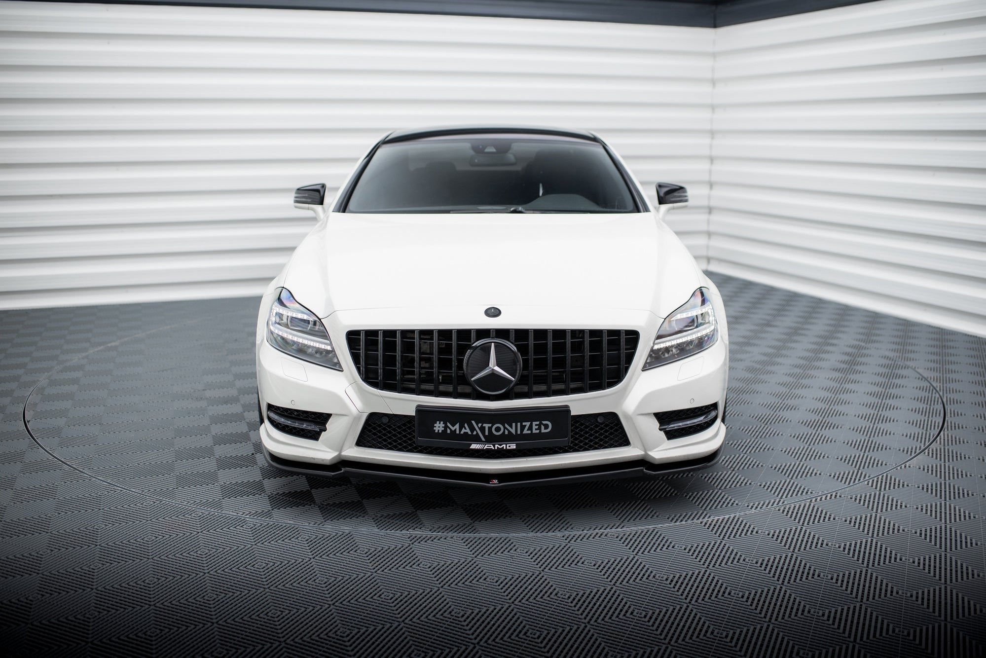 Maxton Design Splitter delantero para Mercedes-Benz CLS AMG-Line C218 - imagen 2