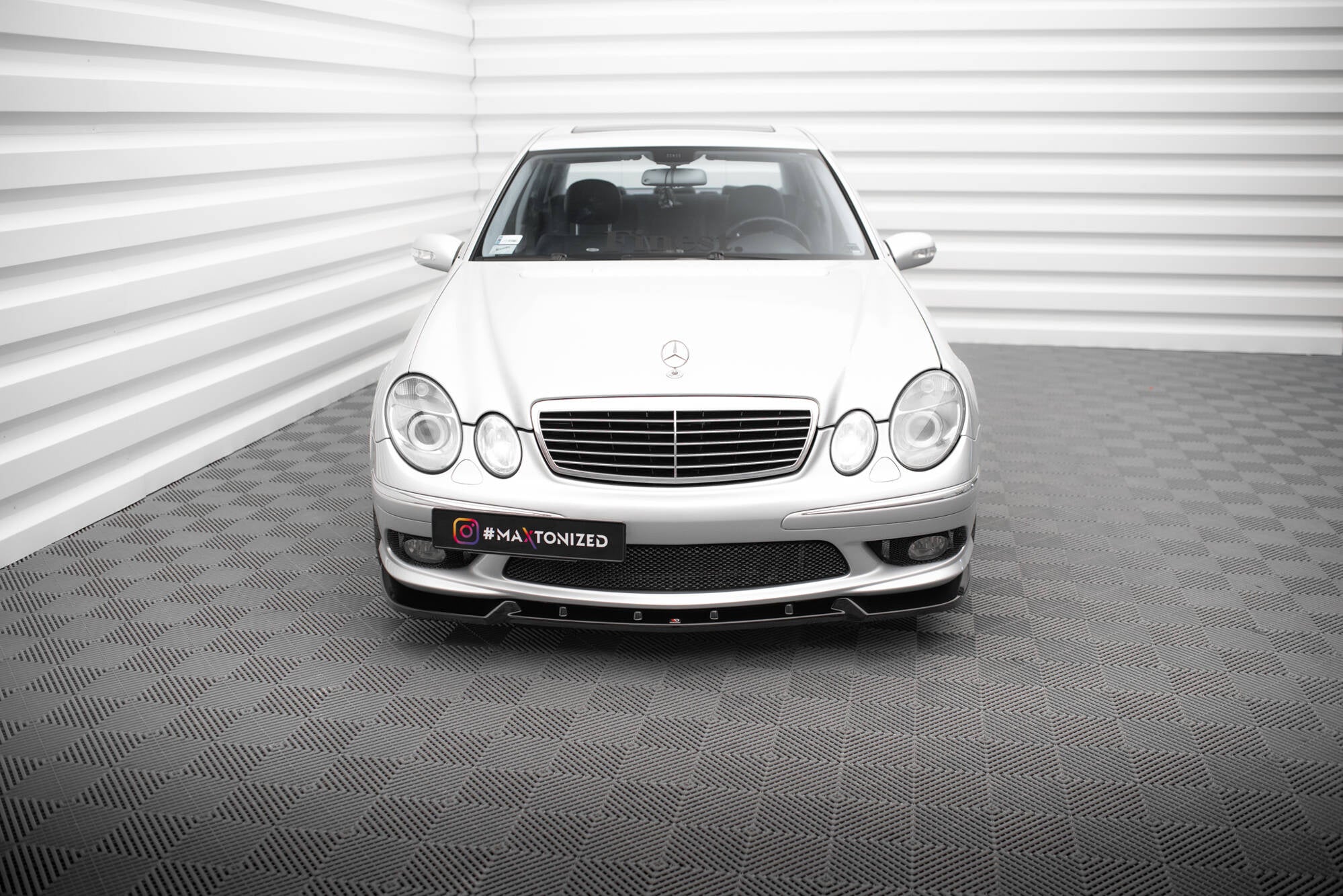 Maxton Design Splitter delantero para Mercedes-Benz E 55 AMG W211 - imagen 2