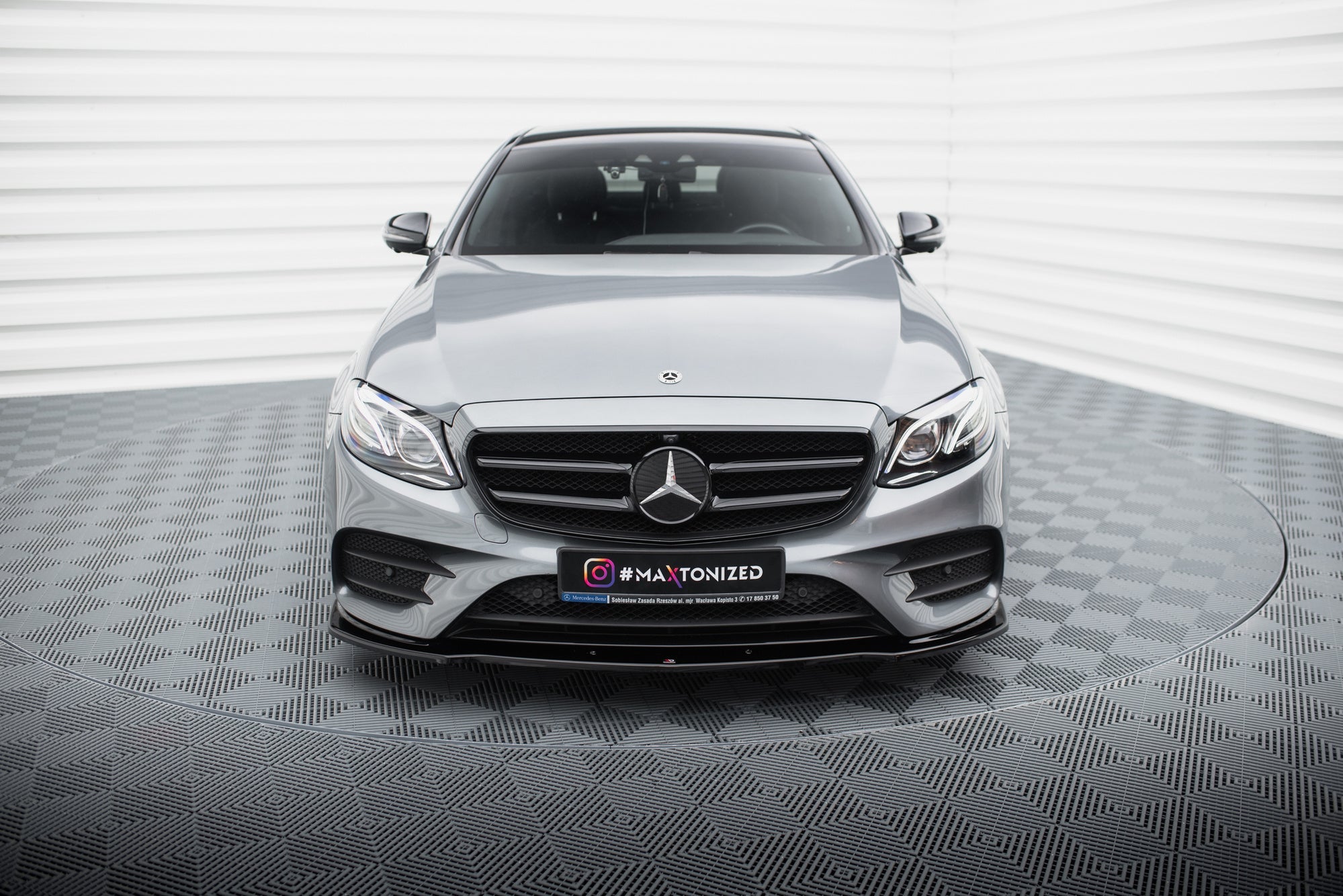 Maxton Design Splitter delantero para Mercedes-Benz E43 AMG / AMG-Line Sedan / Estate W213 / S213 - imagen 2