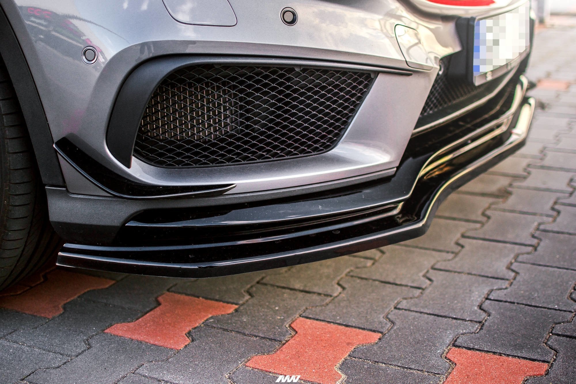 Maxton Design Splitter delantero para Mercedes-Benz GLA 45 AMG - imagen 2