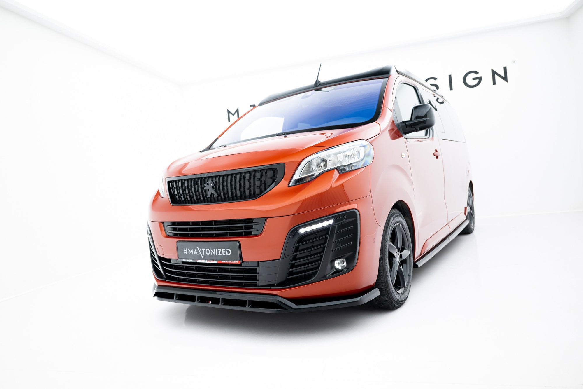 Maxton Design Splitter delantero para Peugeot Expert Mk3 - imagen 1