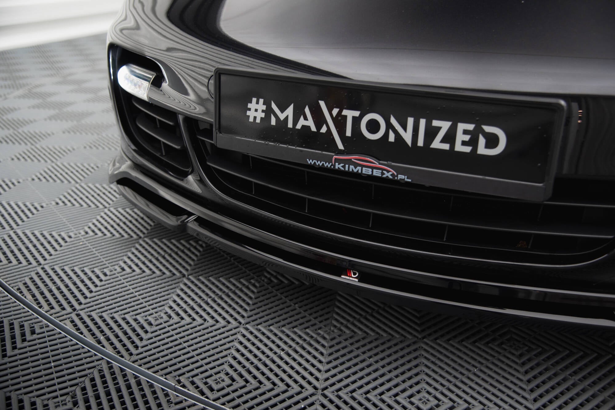 Maxton Design Splitter delantero para Porsche 911 Turbo 997 - imagen 3