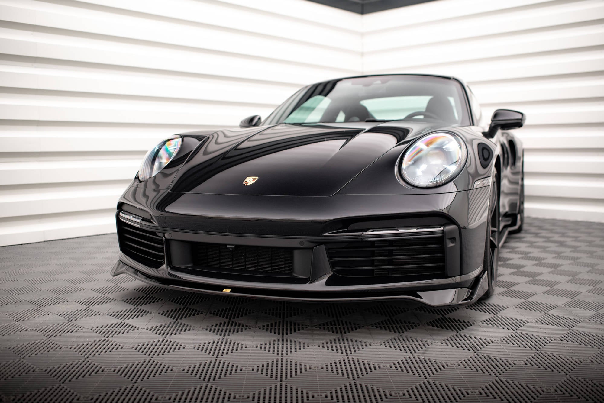 Maxton Design Splitter delantero para Porsche 911 Turbo S 992 - imagen 1