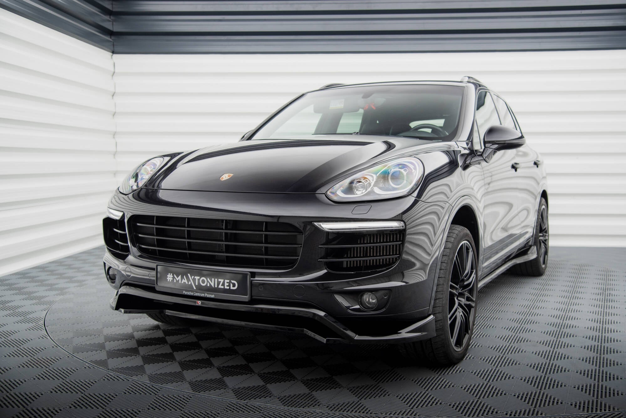 Maxton Design Splitter delantero para Porsche Cayenne Mk2 Facelift - imagen 1