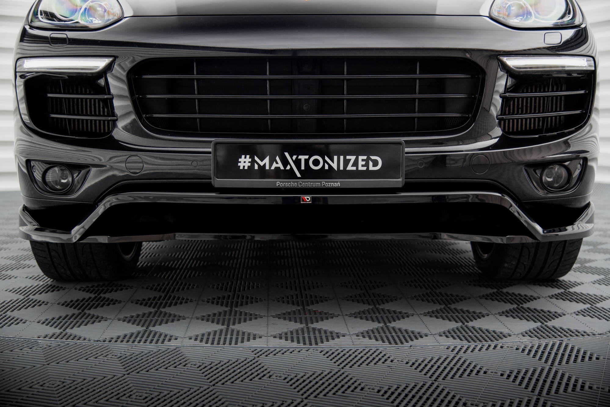 Maxton Design Splitter delantero para Porsche Cayenne Mk2 Facelift - imagen 4