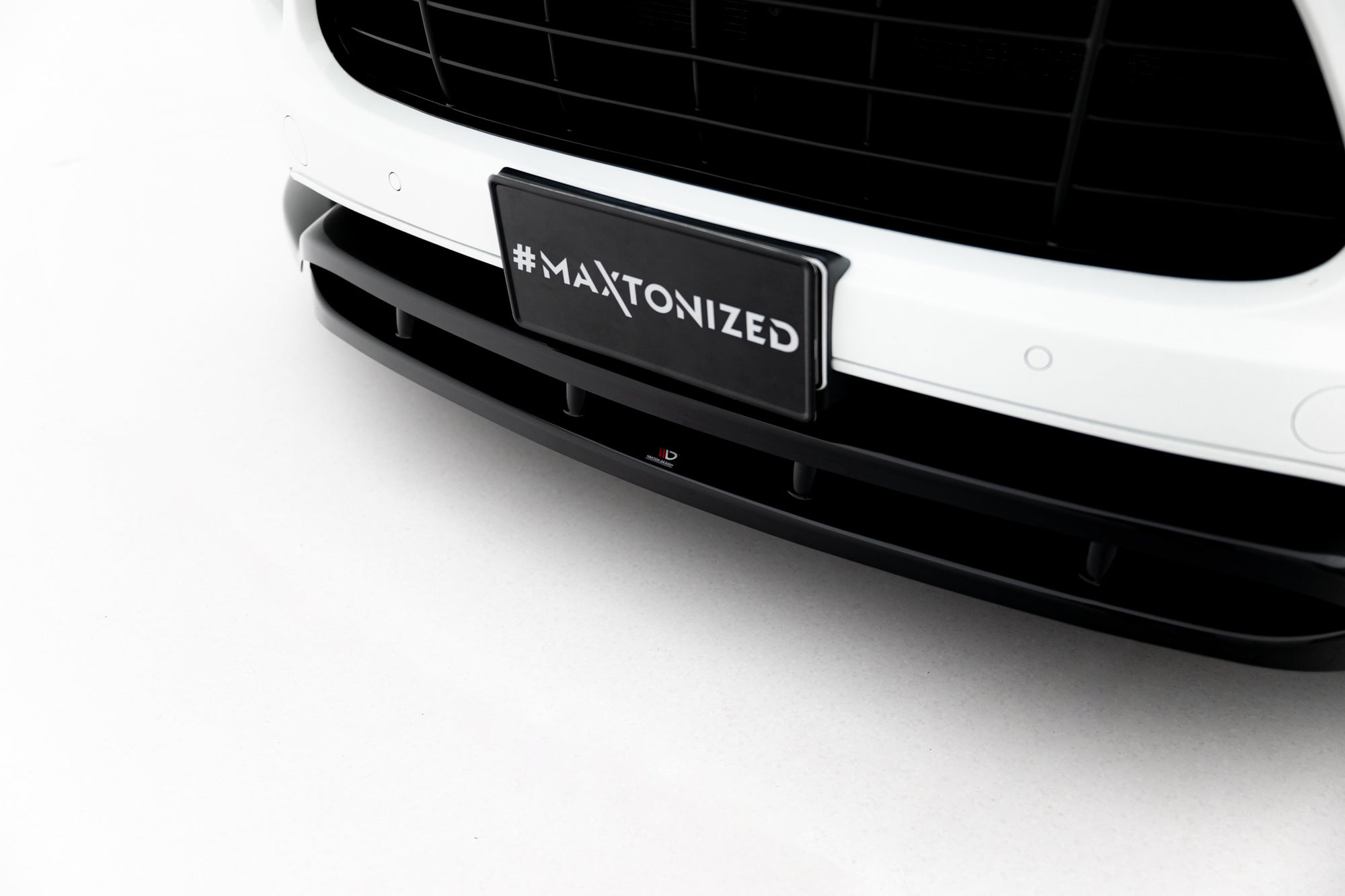 Maxton Design Splitter delantero para Porsche Cayenne Turbo / Standard Mk2 - imagen 3