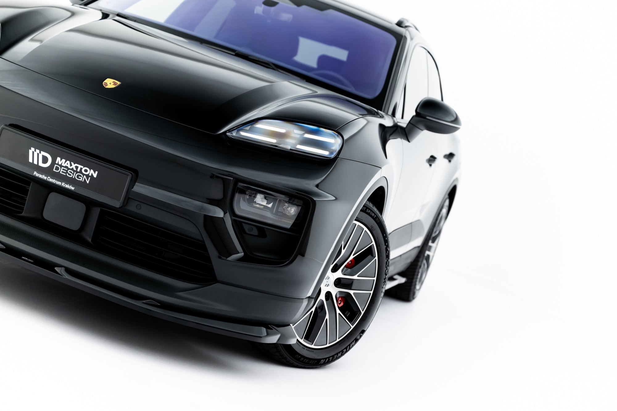Maxton Design Splitter delantero para Porsche Macan EV Mk1 - imagen 7