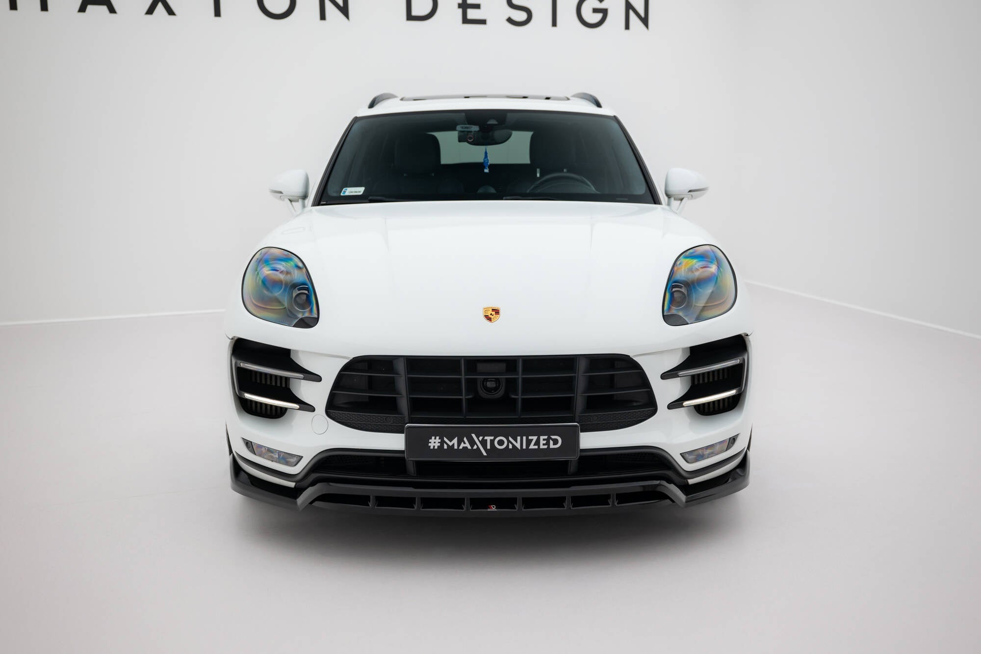 Maxton Design Splitter delantero para Porsche Macan Turbo Mk1 - imagen 2