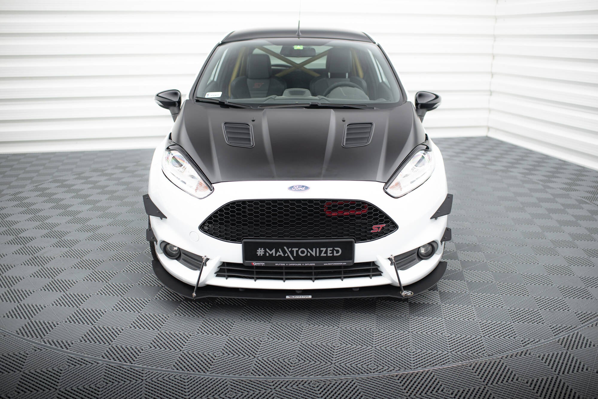 Maxton Design Splitter delantero Racing V.1 para Ford Fiesta ST Mk7 Facelift - imagen 1