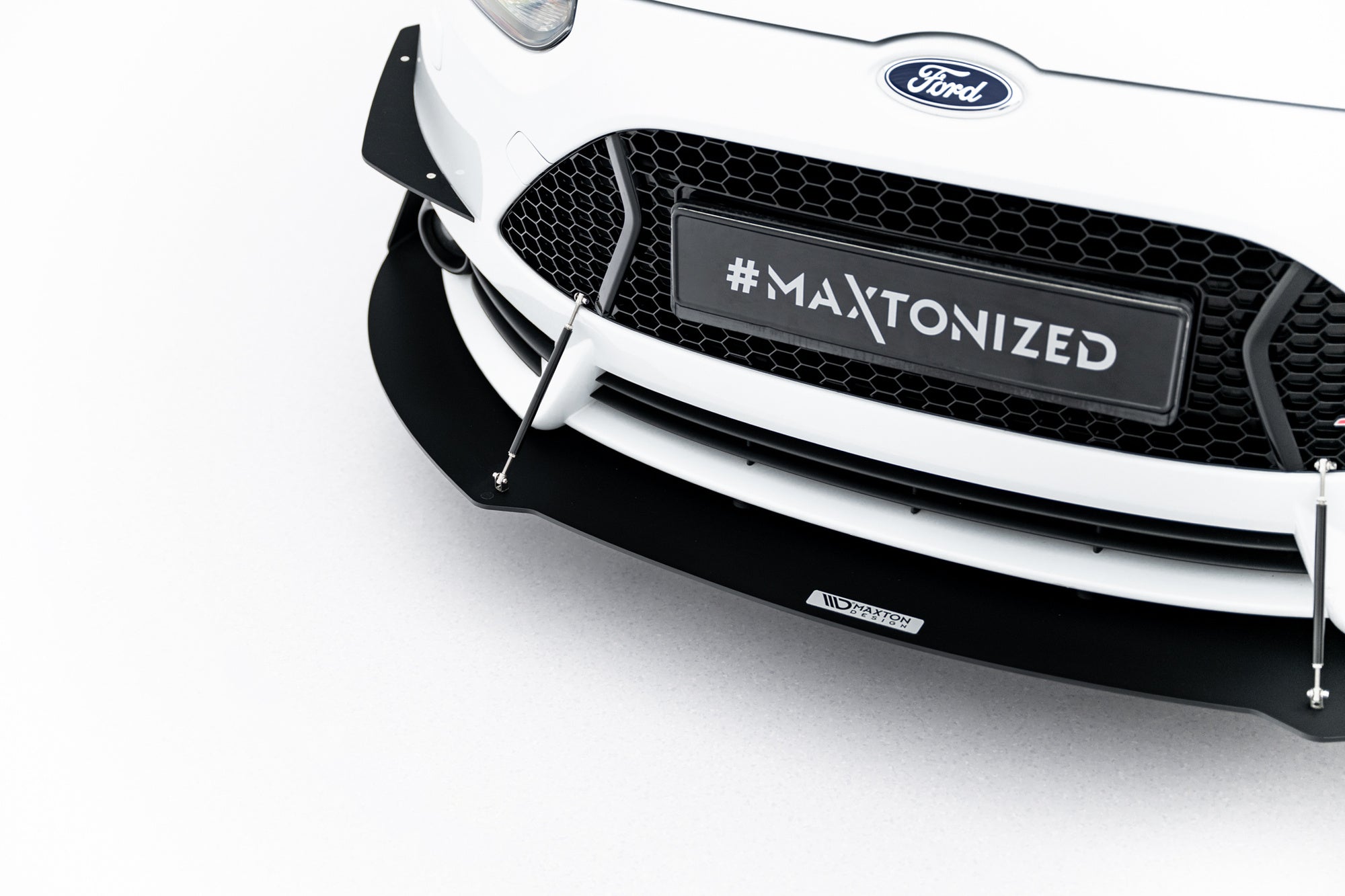 Maxton Design Racing Front Splitter V.1 para Ford Focus ST Mk3 - imagen 3